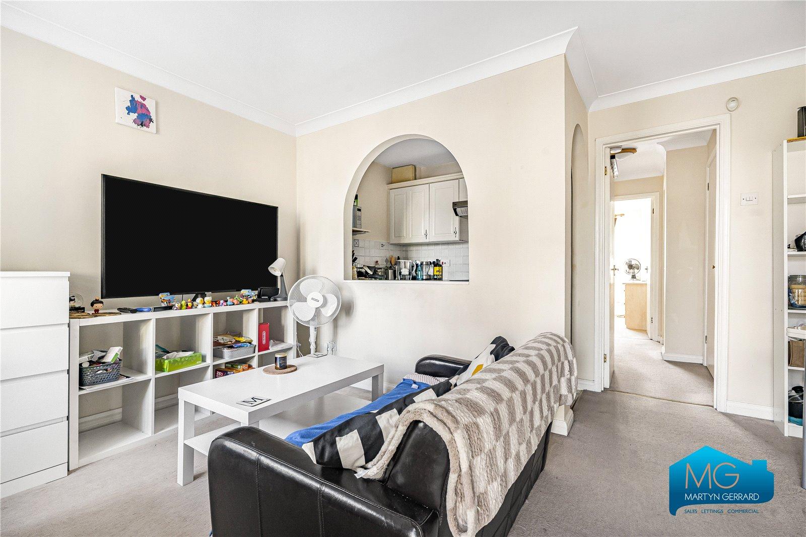 1 bedroom Ground Floor Flat to rent - Martyn Gerrard
