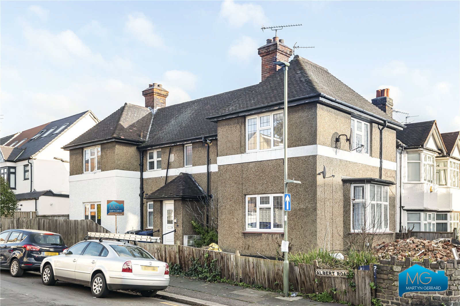 2 bedroom Apartment to rent - Martyn Gerrard