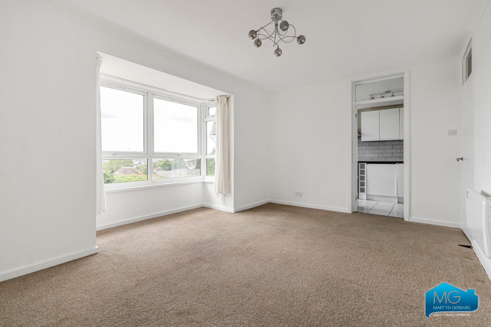 2 bedroom Apartment to rent - Martyn Gerrard