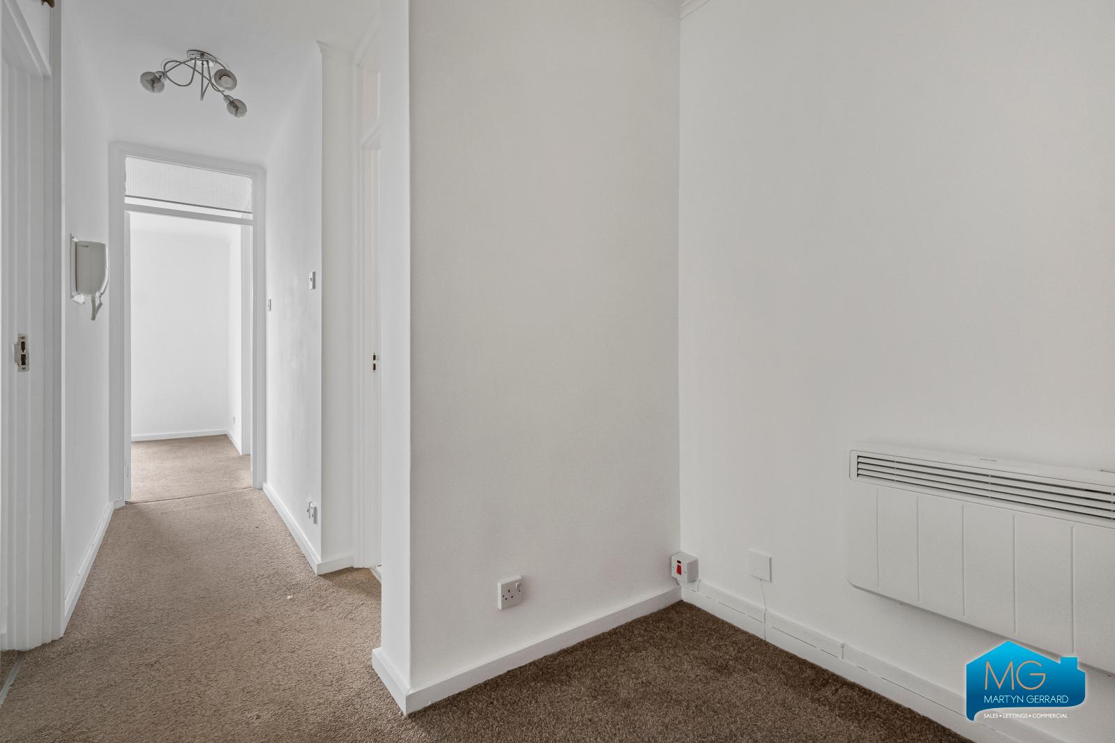 2 bedroom Apartment to rent - Martyn Gerrard