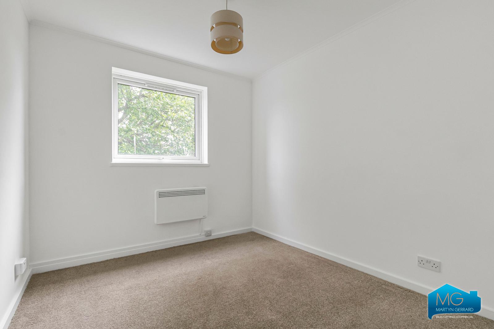 2 bedroom Apartment to rent - Martyn Gerrard