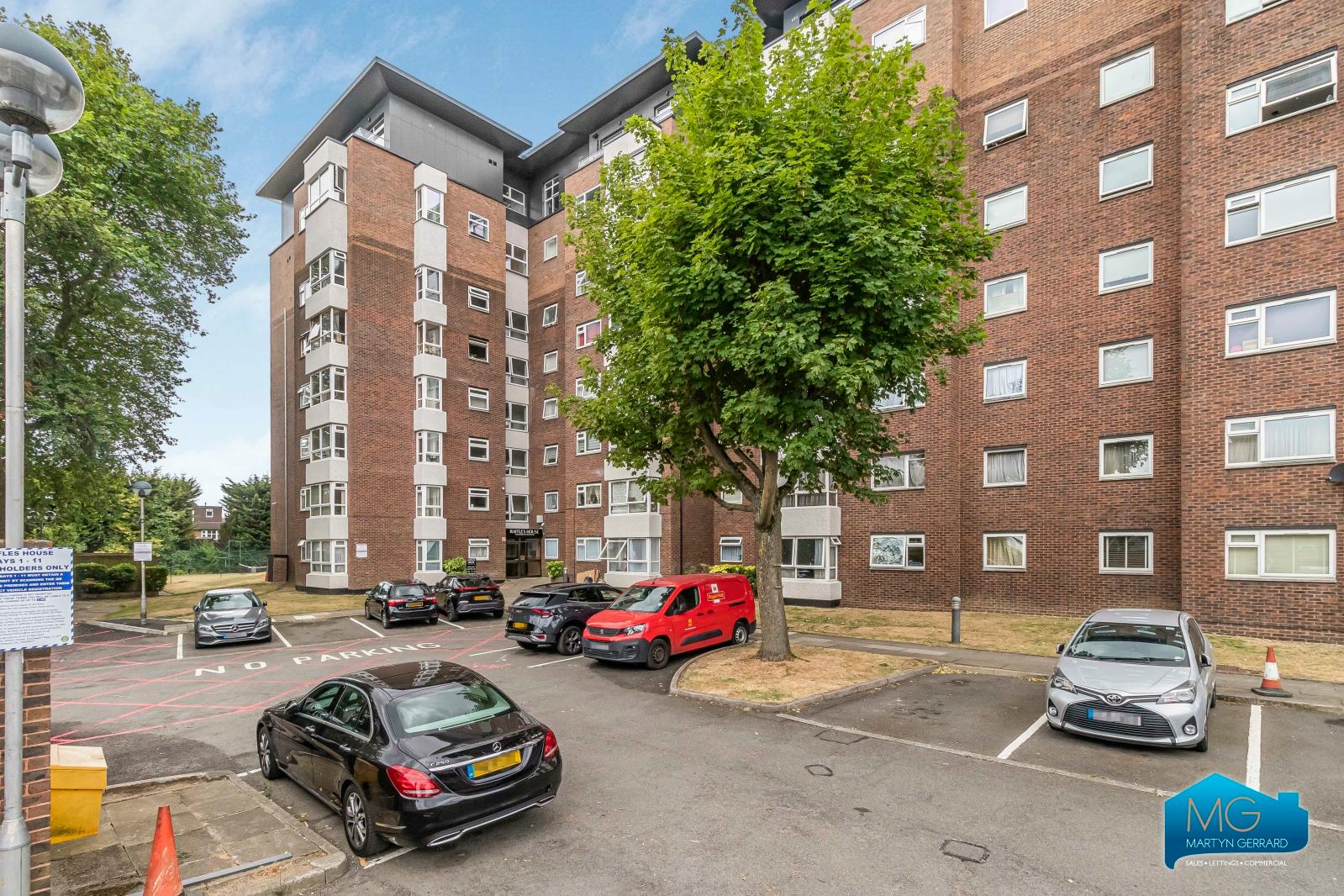 2 bedroom Apartment to rent - Martyn Gerrard