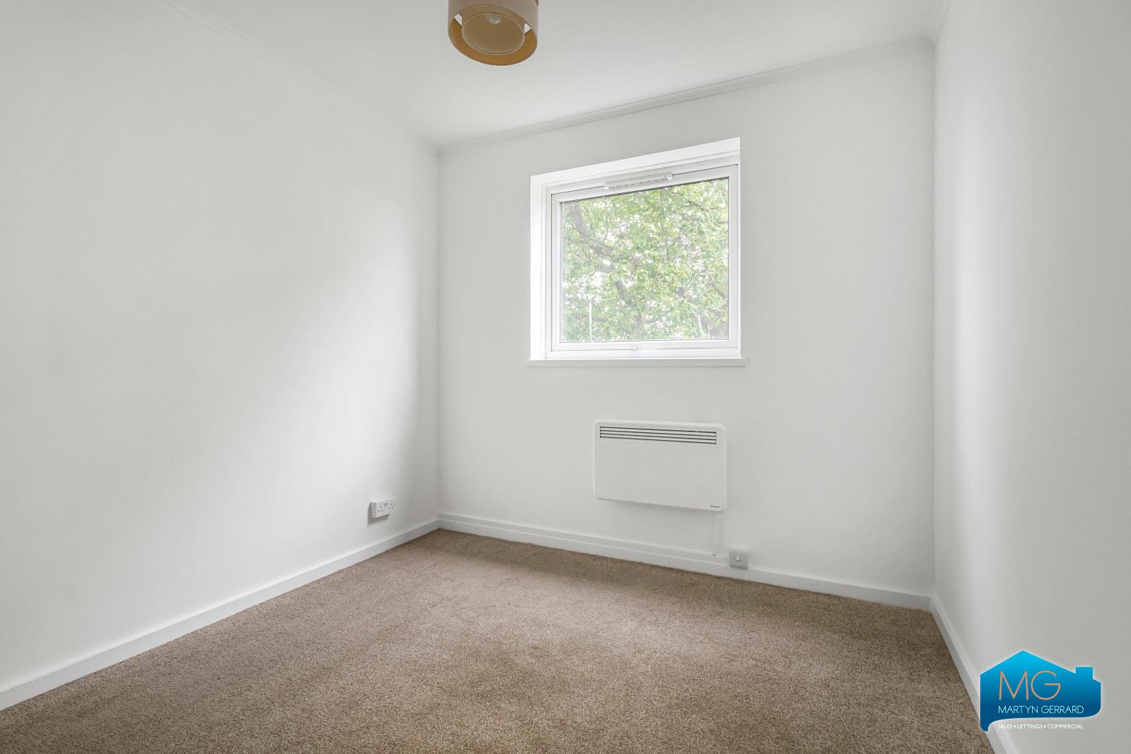 2 bedroom Apartment to rent - Martyn Gerrard