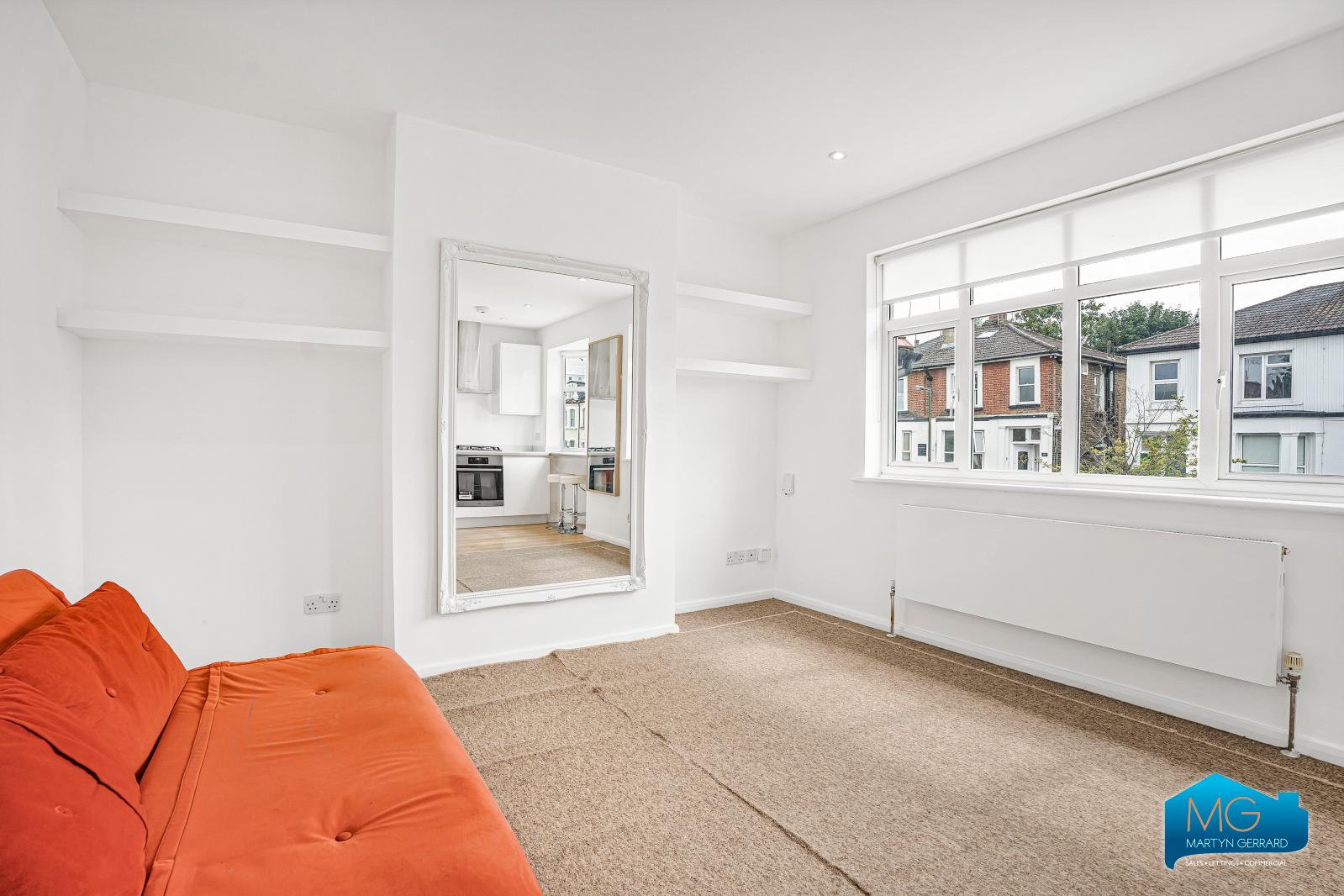 1 bedroom Maisonette to rent - Martyn Gerrard