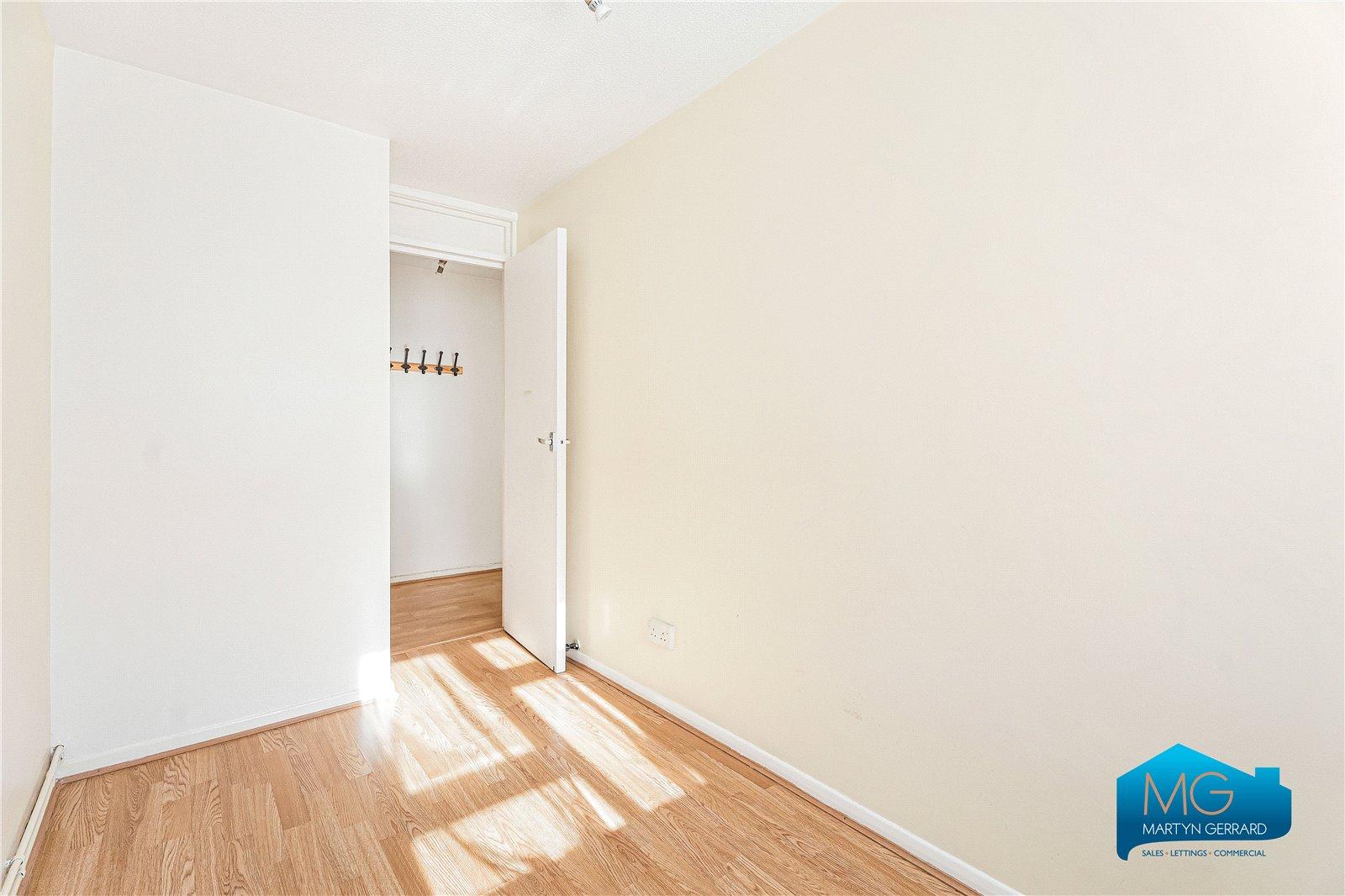 2 bedroom Ground Floor Flat to rent - Martyn Gerrard