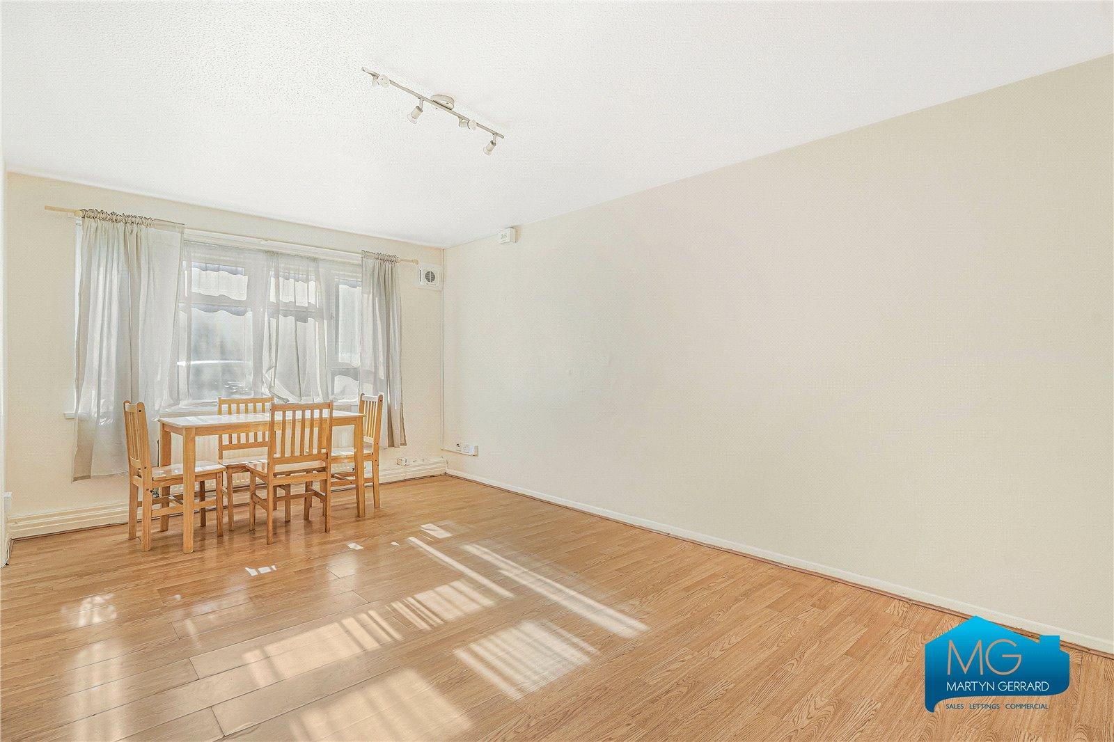 2 bedroom Ground Floor Flat to rent - Martyn Gerrard