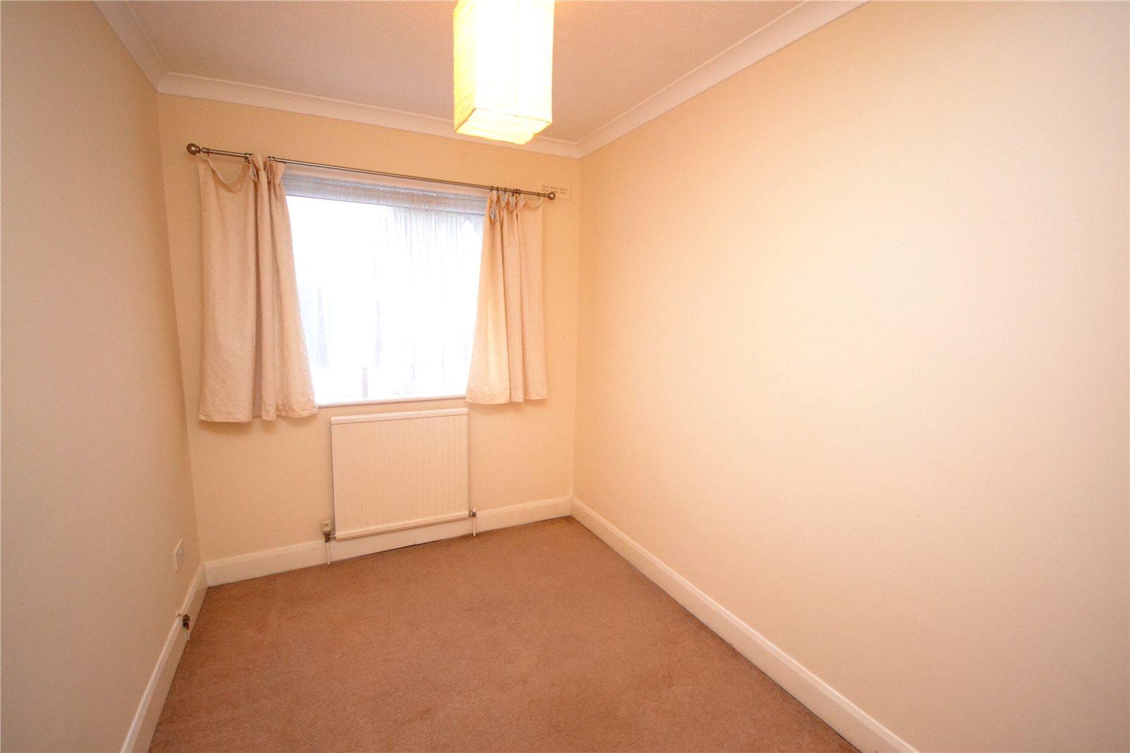 2 bedroom Ground Floor Flat to rent - Martyn Gerrard