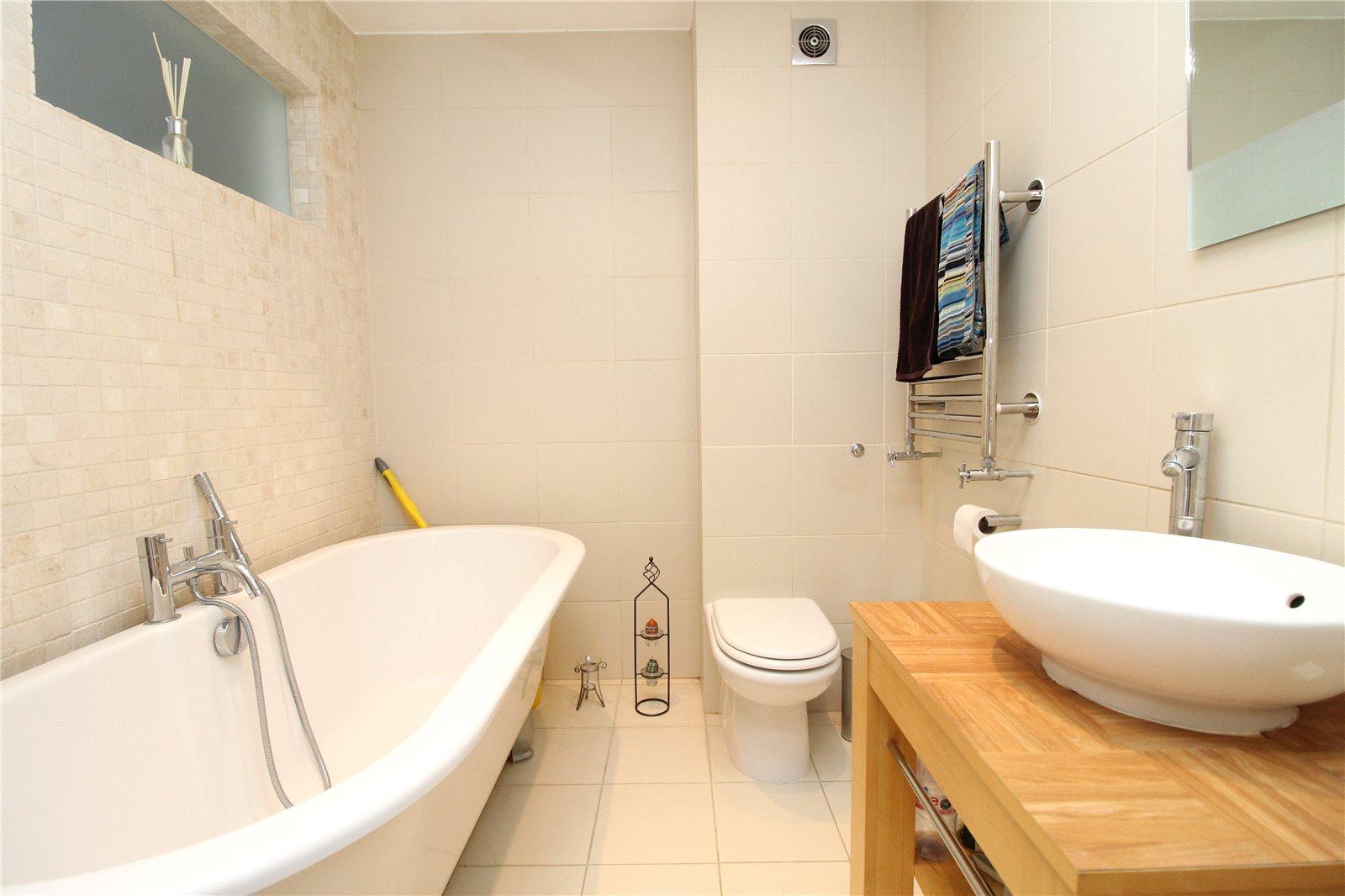 2 bedroom Apartment to rent - Martyn Gerrard