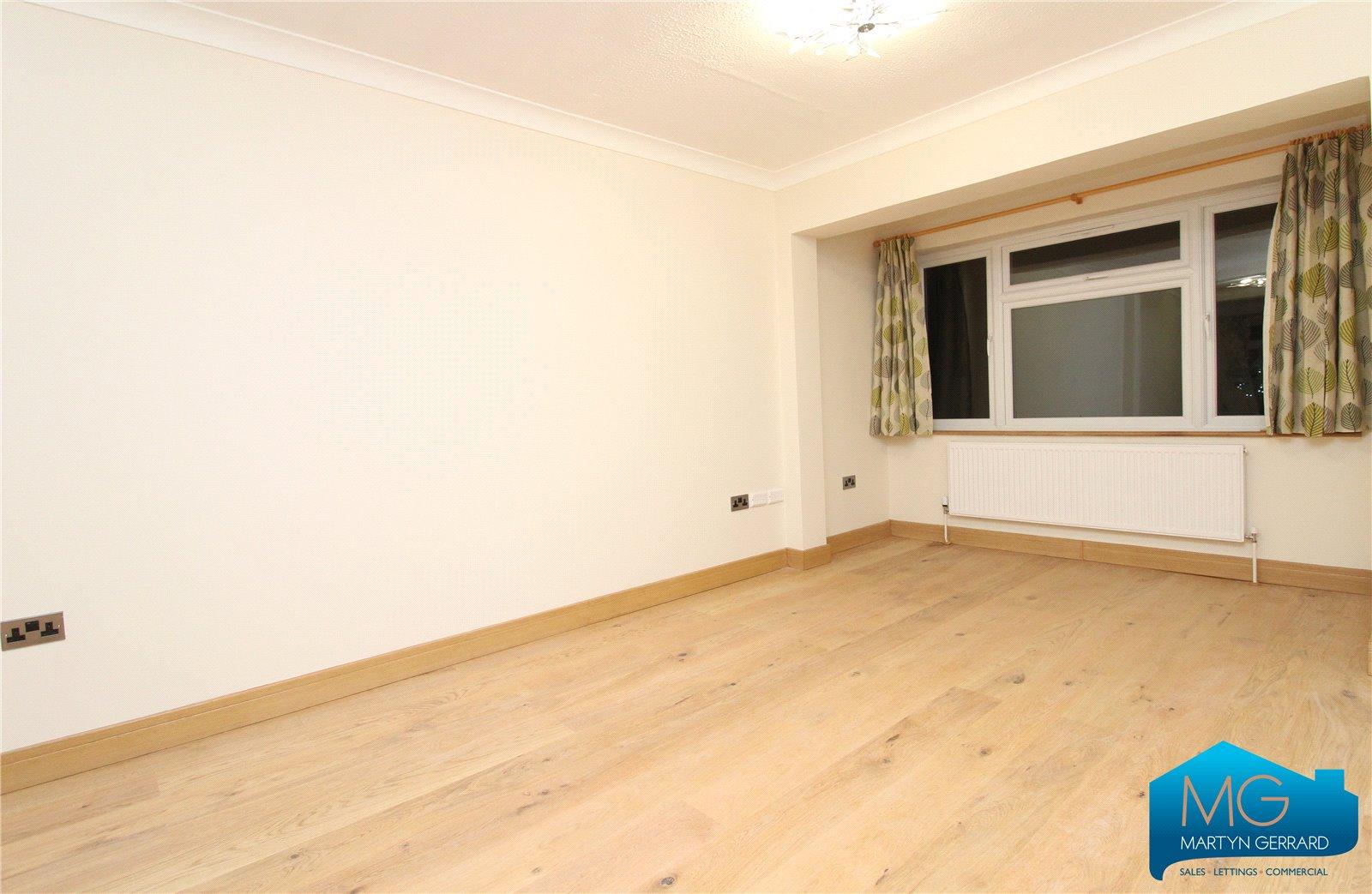5 bedroom Semi-Detached House to rent - Martyn Gerrard