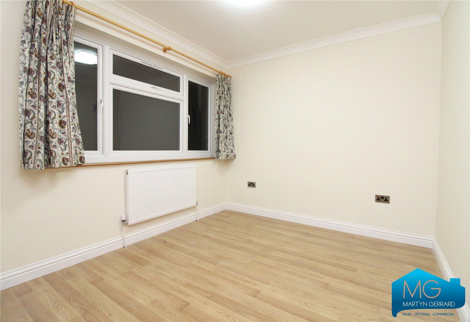 5 bedroom Semi-Detached House to rent - Martyn Gerrard