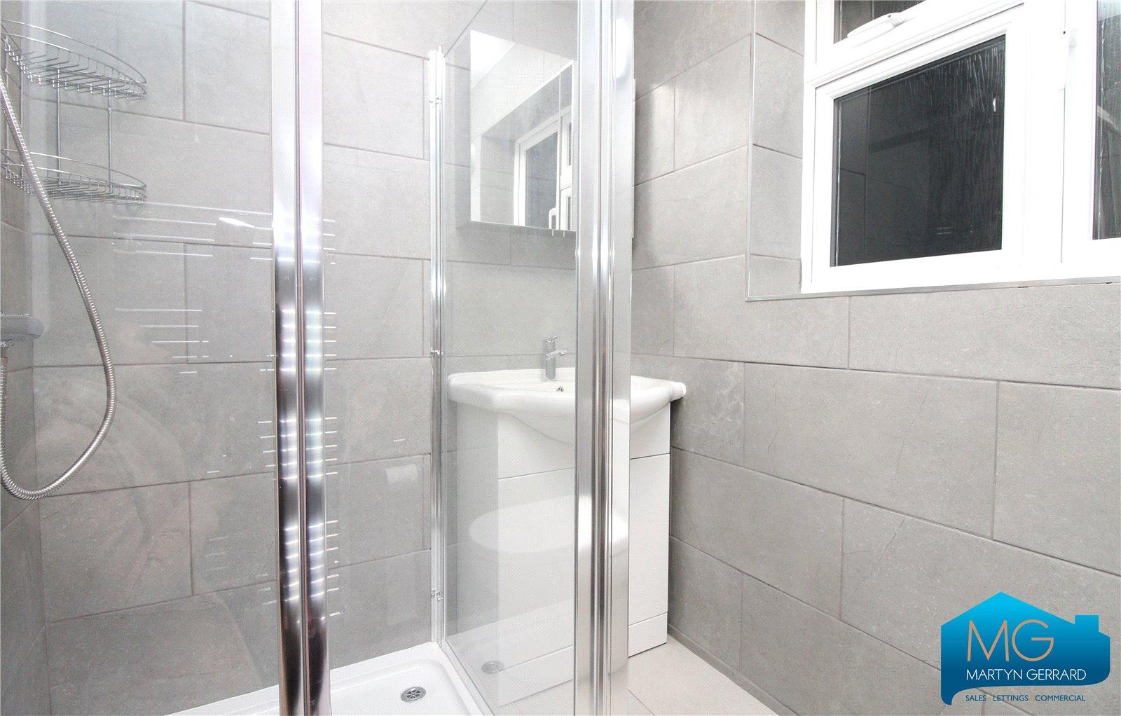 5 bedroom Semi-Detached House to rent - Martyn Gerrard