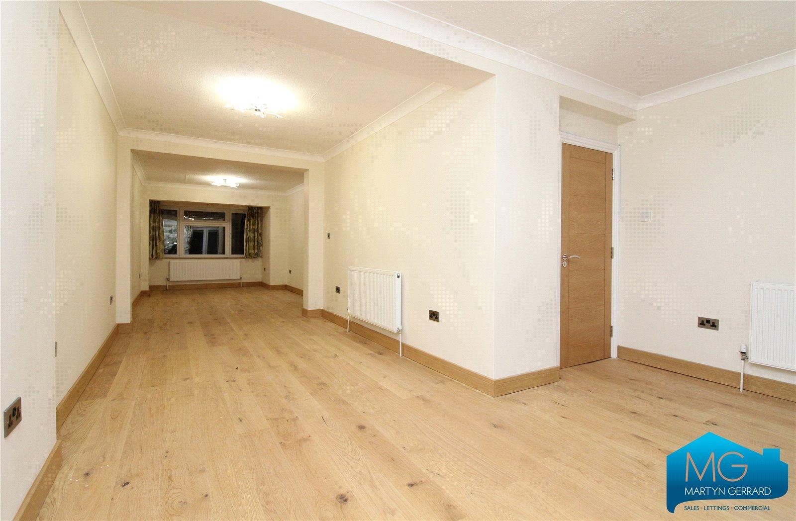 5 bedroom Semi-Detached House to rent + ' - Martyn Gerrard
