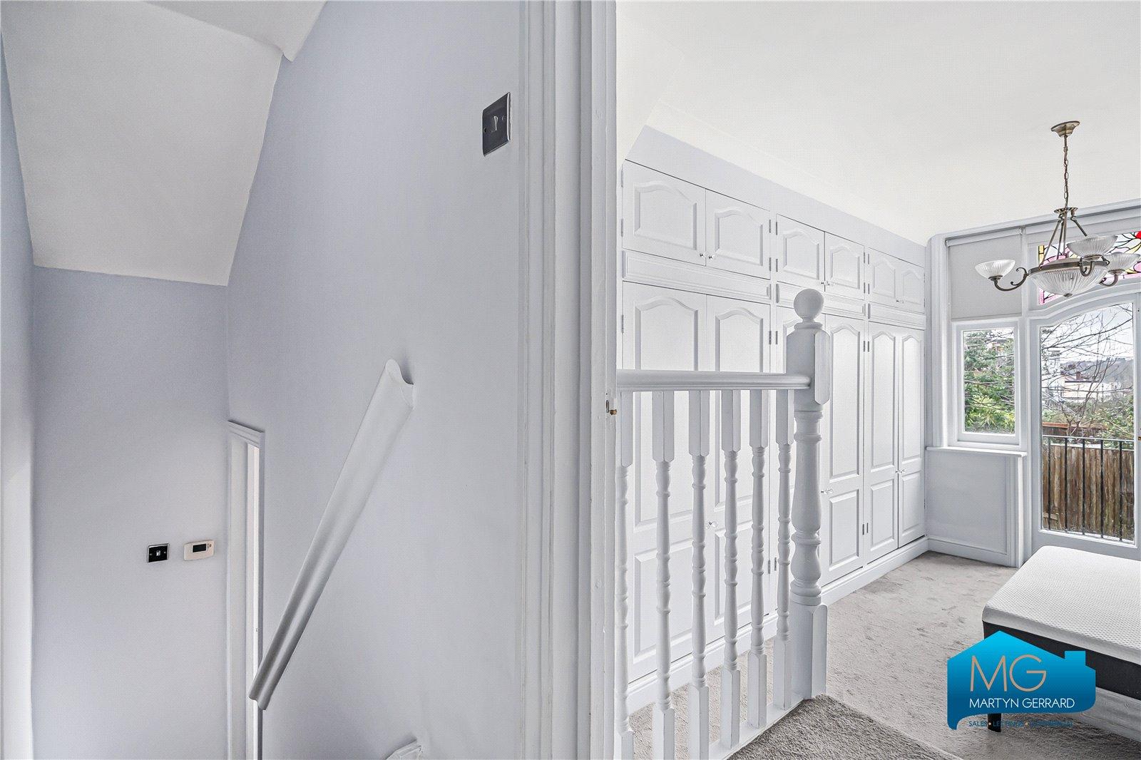 1 bedroom Ground Floor Flat to rent - Martyn Gerrard