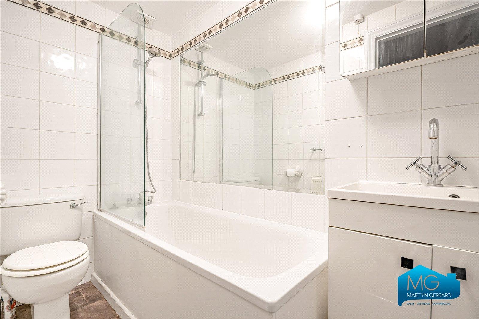 1 bedroom Ground Floor Flat to rent - Martyn Gerrard