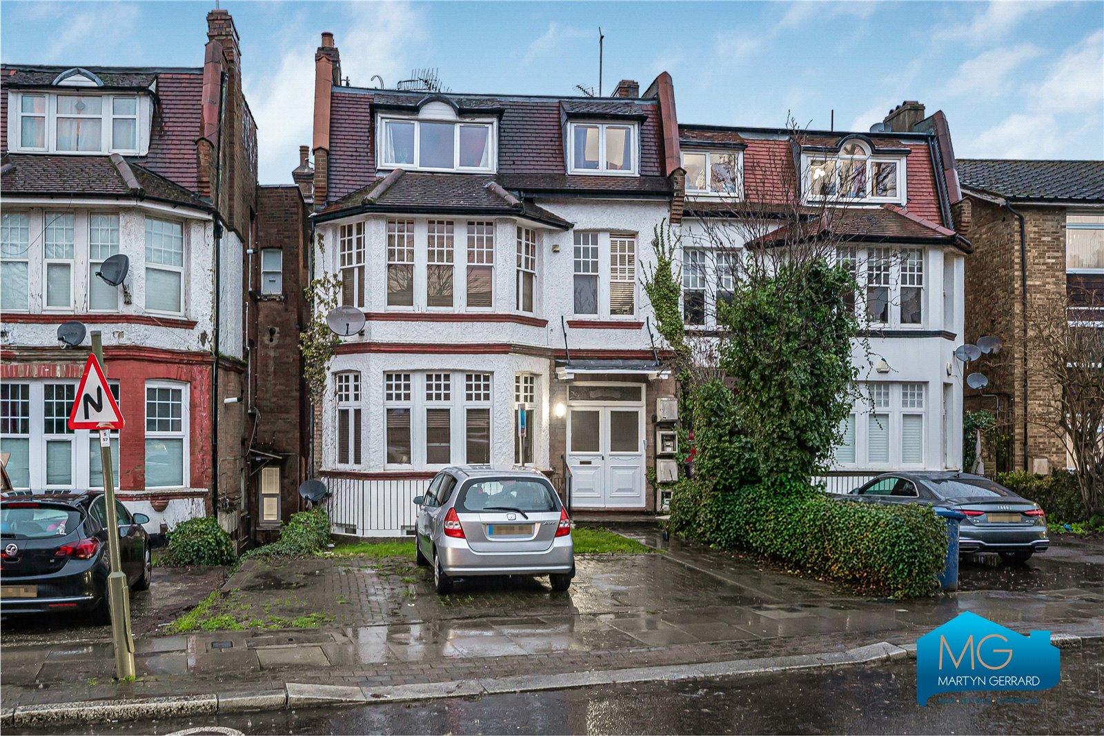 1 bedroom Ground Floor Flat to rent - Martyn Gerrard
