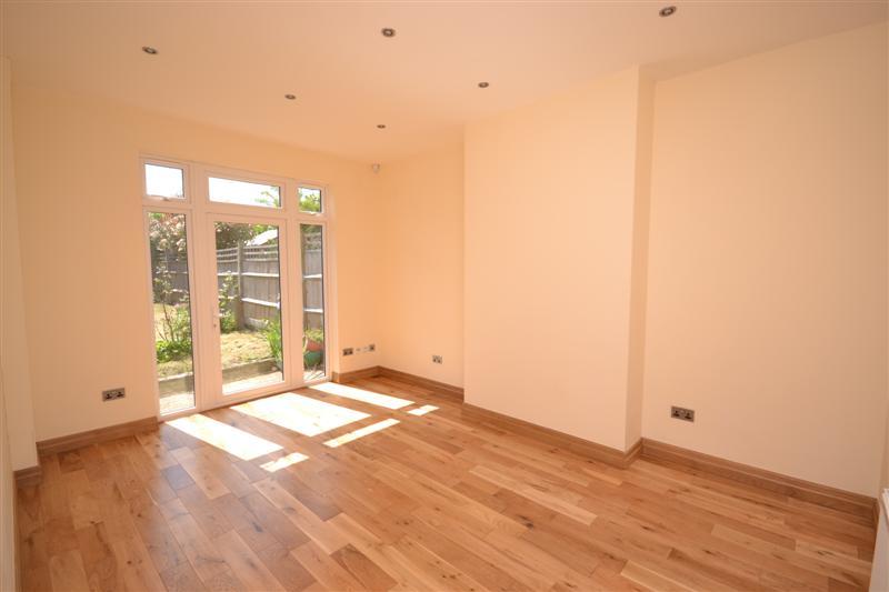 3 bedroom Terraced House to rent - Martyn Gerrard