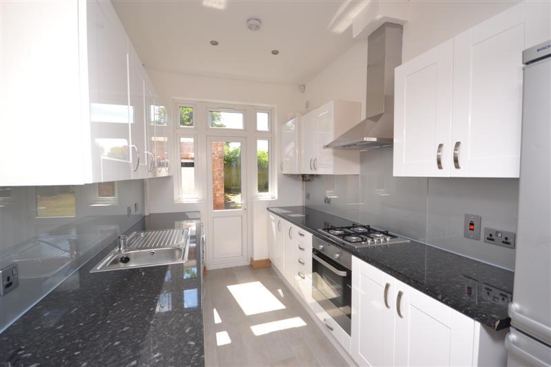 3 bedroom Terraced House to rent - Martyn Gerrard