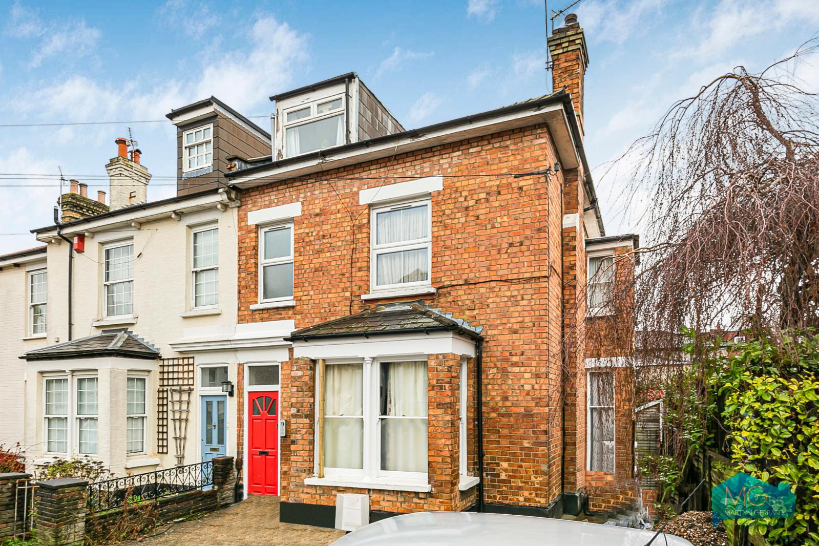 2 bedroom Apartment to rent - Martyn Gerrard