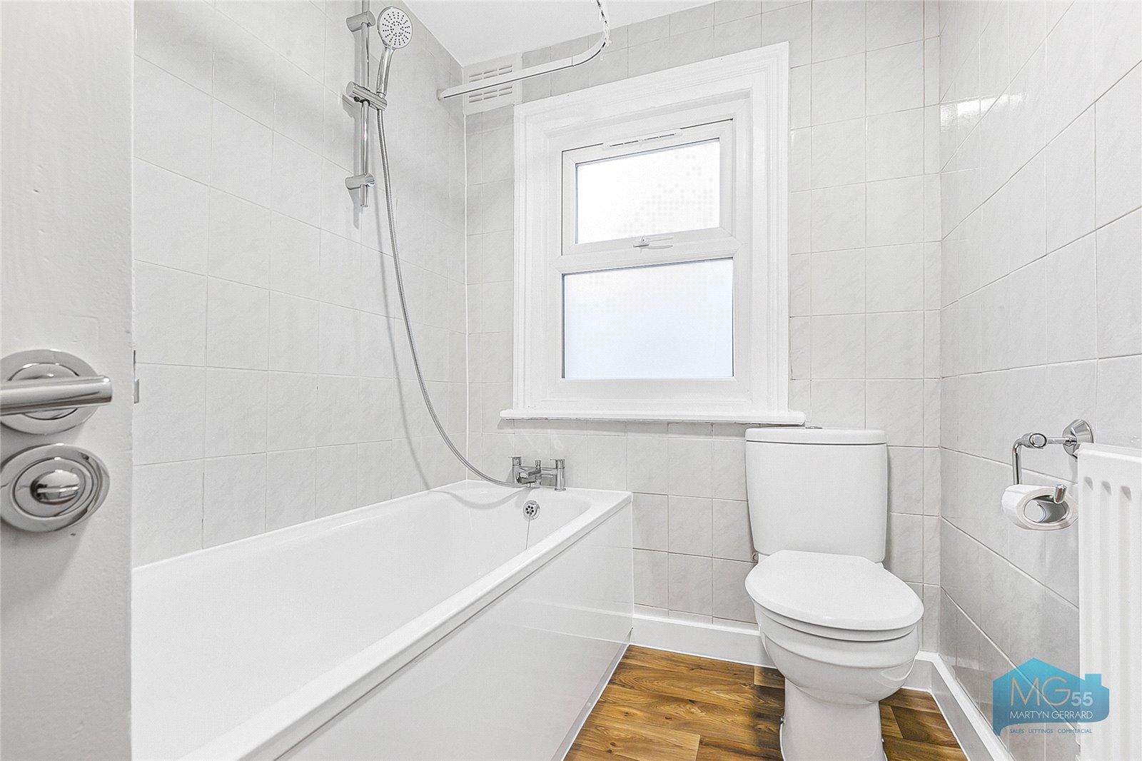 2 bedroom Apartment to rent - Martyn Gerrard