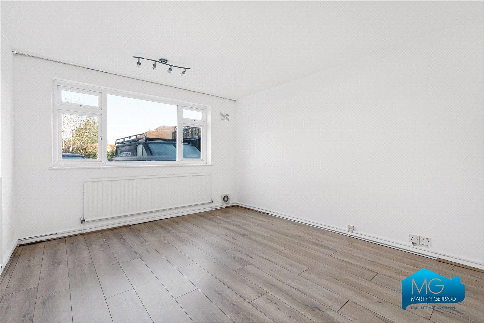 1 bedroom Ground Floor Flat to rent - Martyn Gerrard