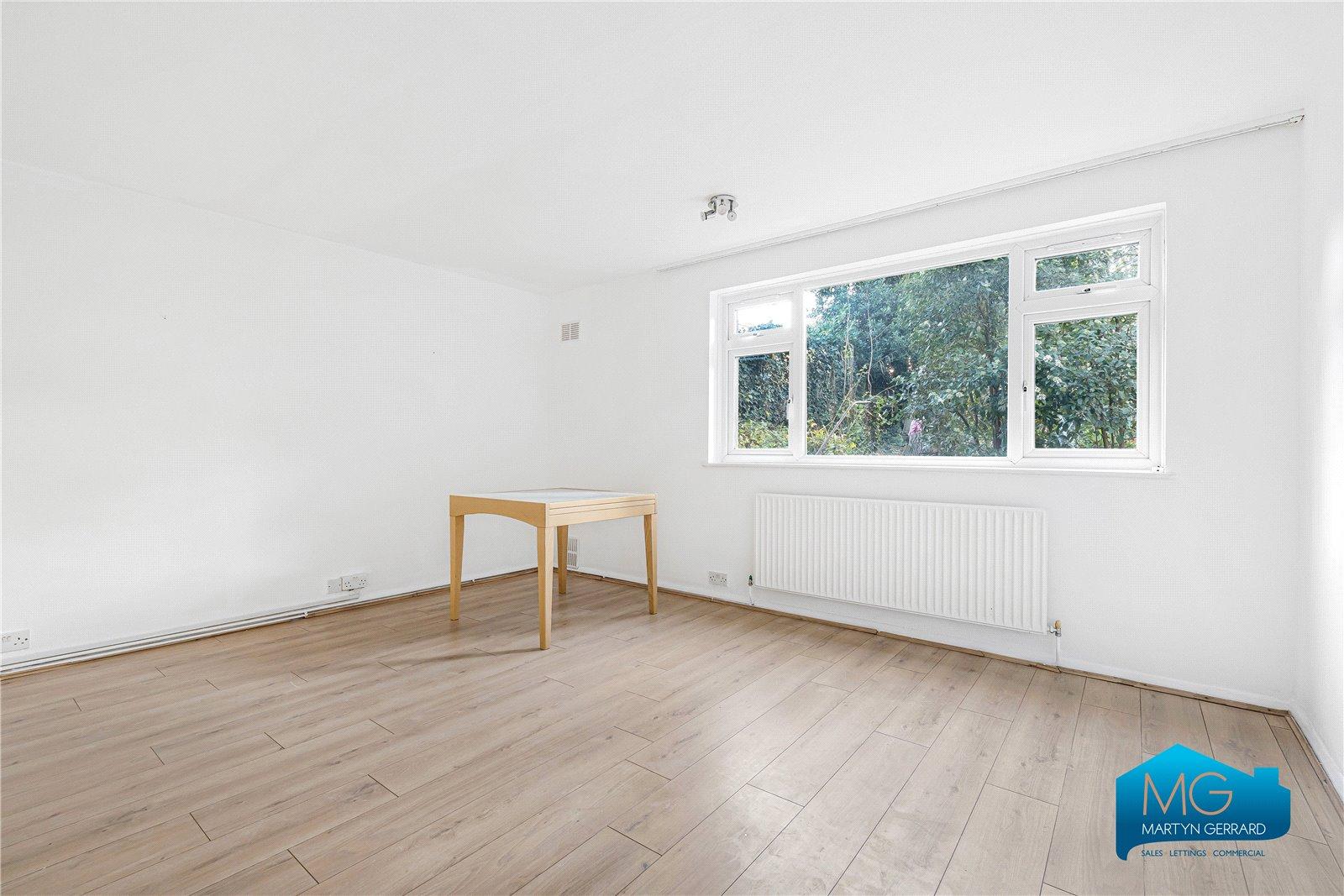 1 bedroom Ground Floor Flat to rent - Martyn Gerrard