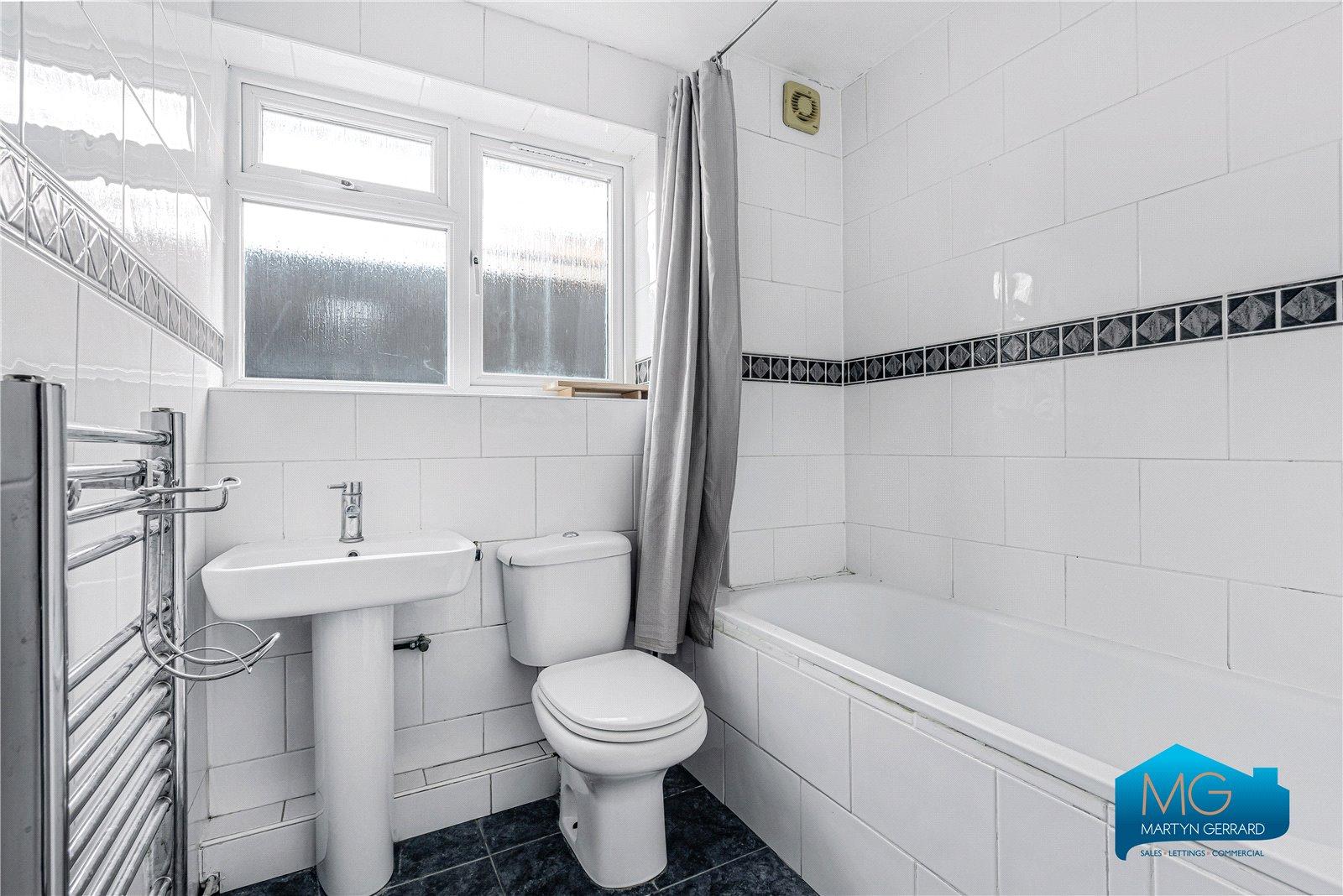 1 bedroom Ground Floor Flat to rent - Martyn Gerrard