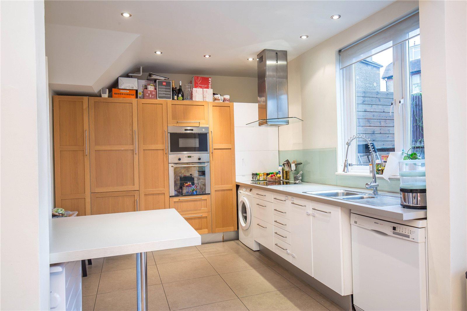 3 bedroom Terraced House to rent - Martyn Gerrard