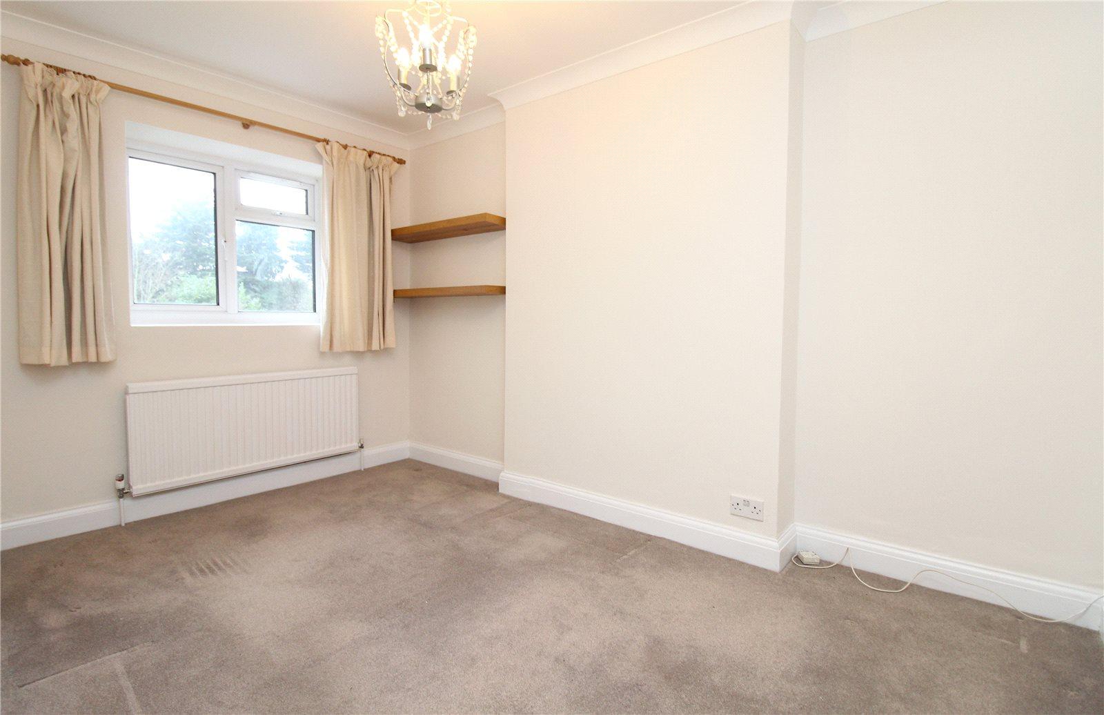 2 bedroom Apartment to rent - Martyn Gerrard