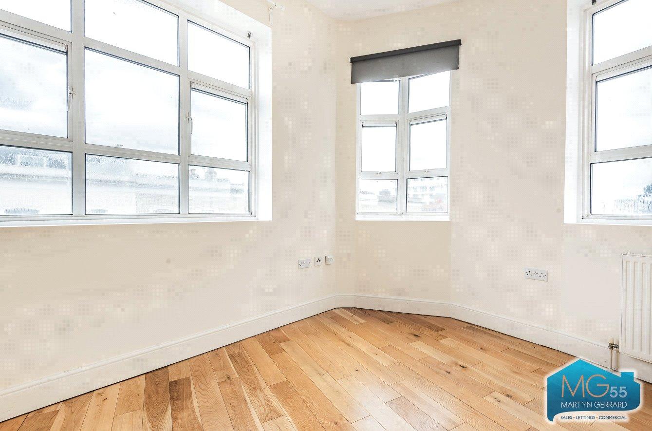 1 bedroom Apartment to rent - Martyn Gerrard