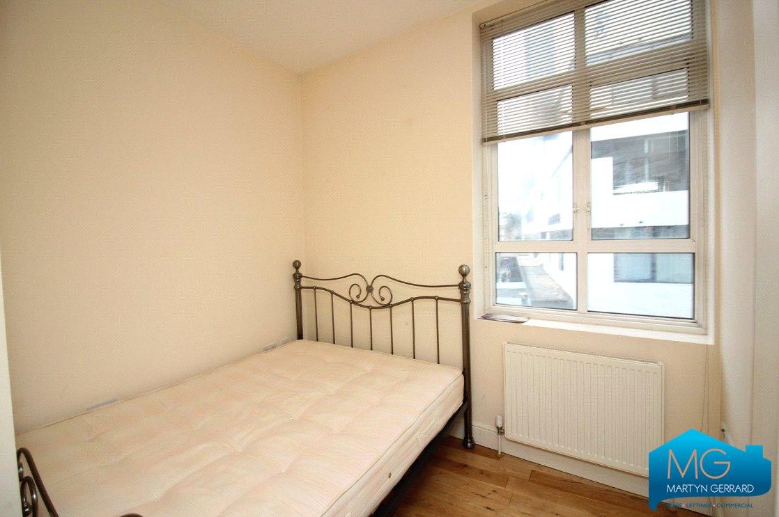 1 bedroom Apartment to rent - Martyn Gerrard