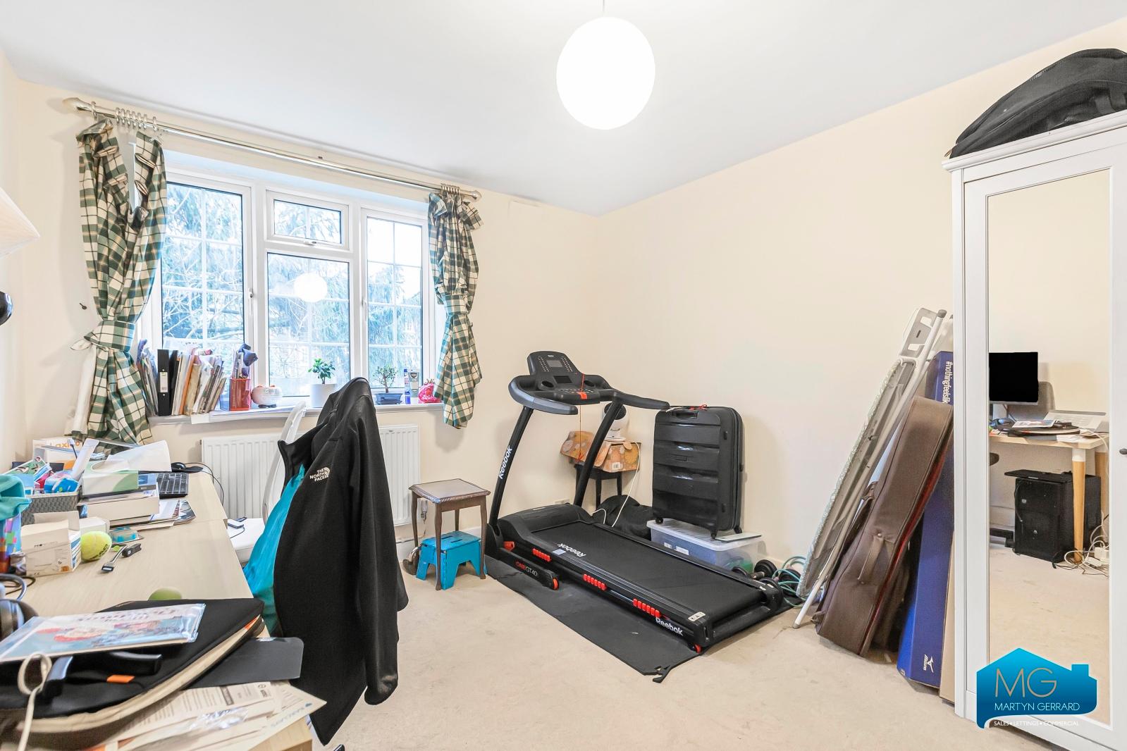 2 bedroom Apartment to rent - Martyn Gerrard