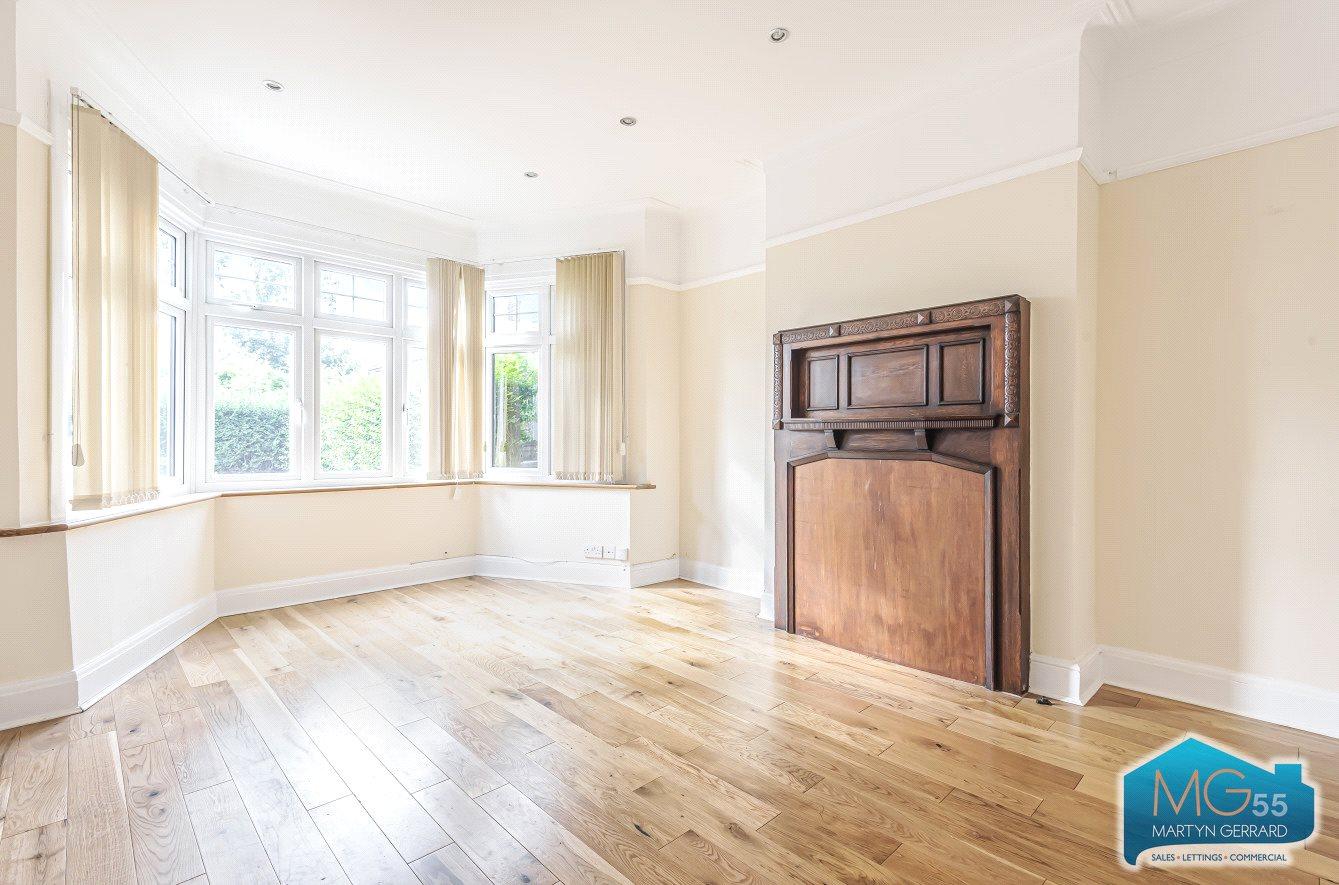 4 bedroom Terraced House to rent + ' - Martyn Gerrard