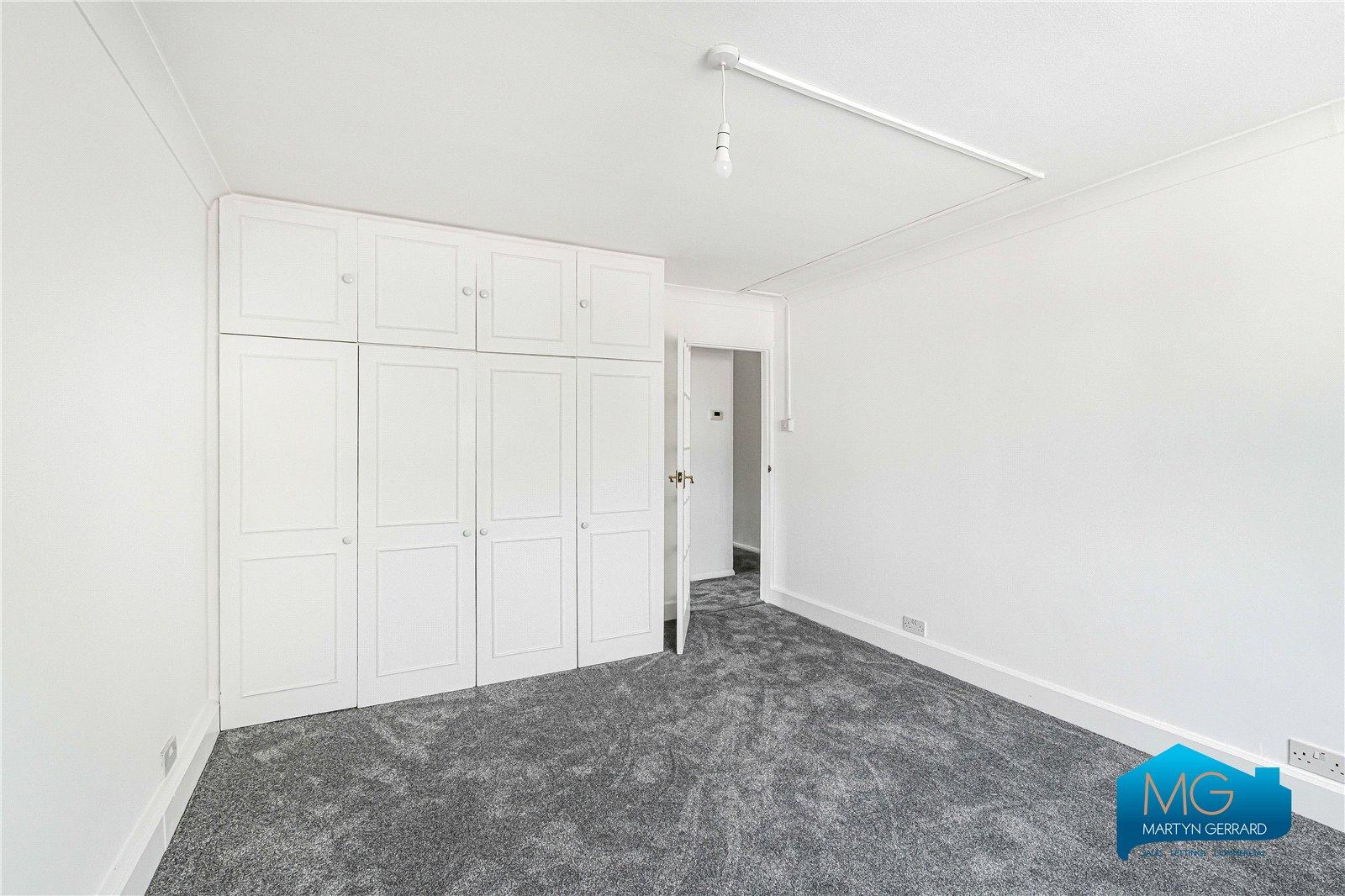 1 bedroom Apartment to rent - Martyn Gerrard