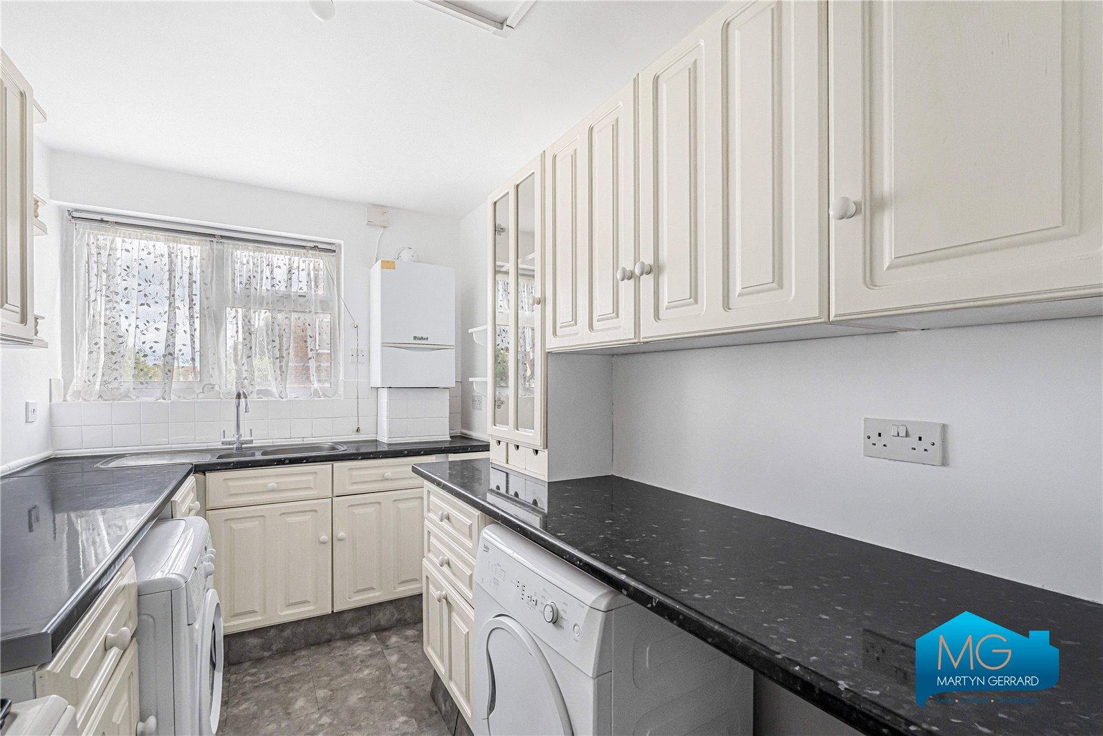 1 bedroom Apartment to rent - Martyn Gerrard