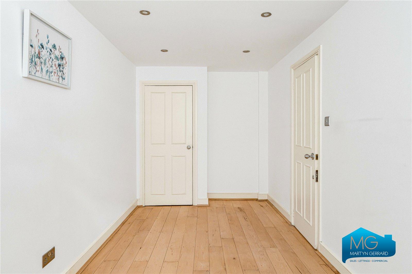 2 bedroom Ground Floor Flat to rent - Martyn Gerrard