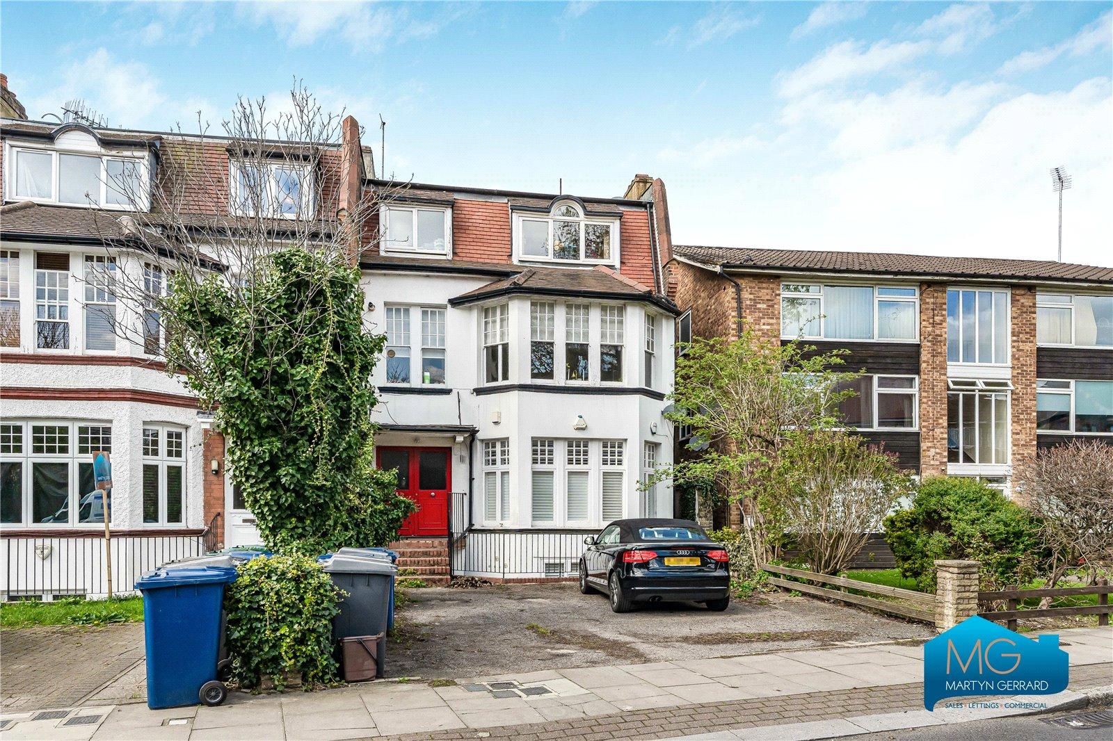 2 bedroom Ground Floor Flat to rent - Martyn Gerrard