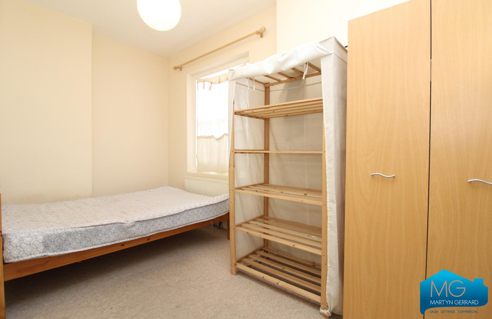 1 bedroom Apartment to rent - Martyn Gerrard