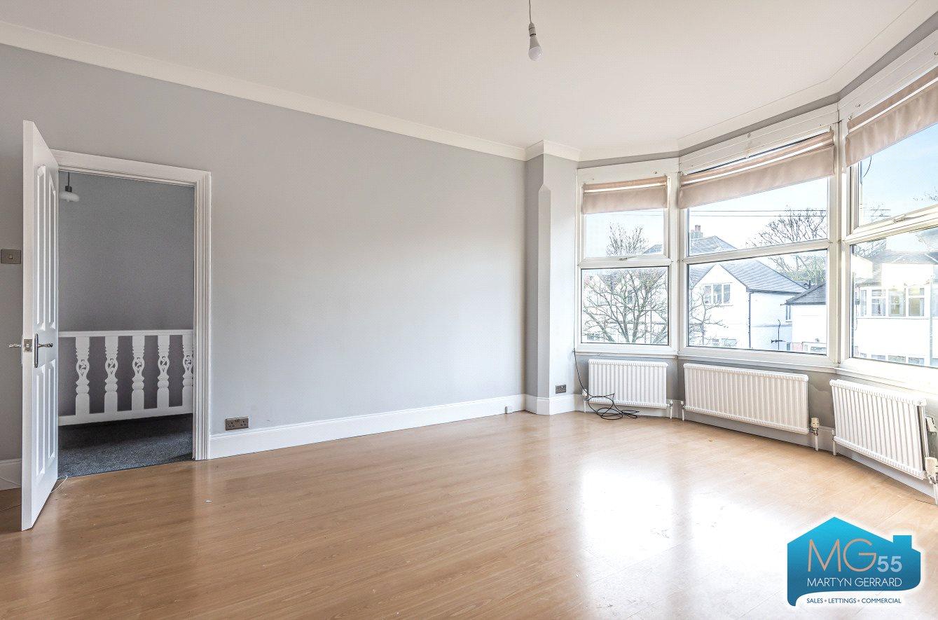 2 bedroom Apartment to rent - Martyn Gerrard