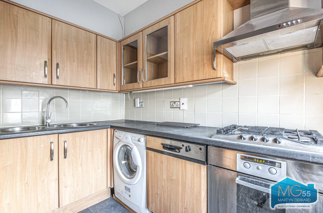 2 bedroom Apartment to rent + ' - Martyn Gerrard