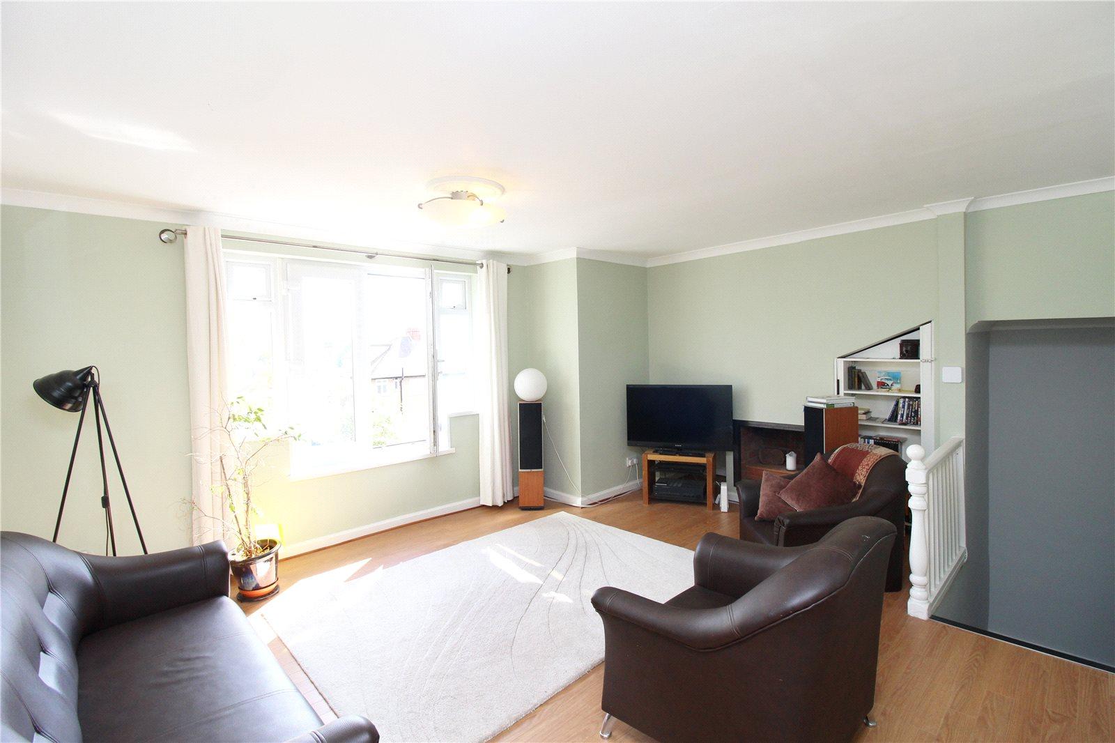 3 bedroom Apartment to rent - Martyn Gerrard