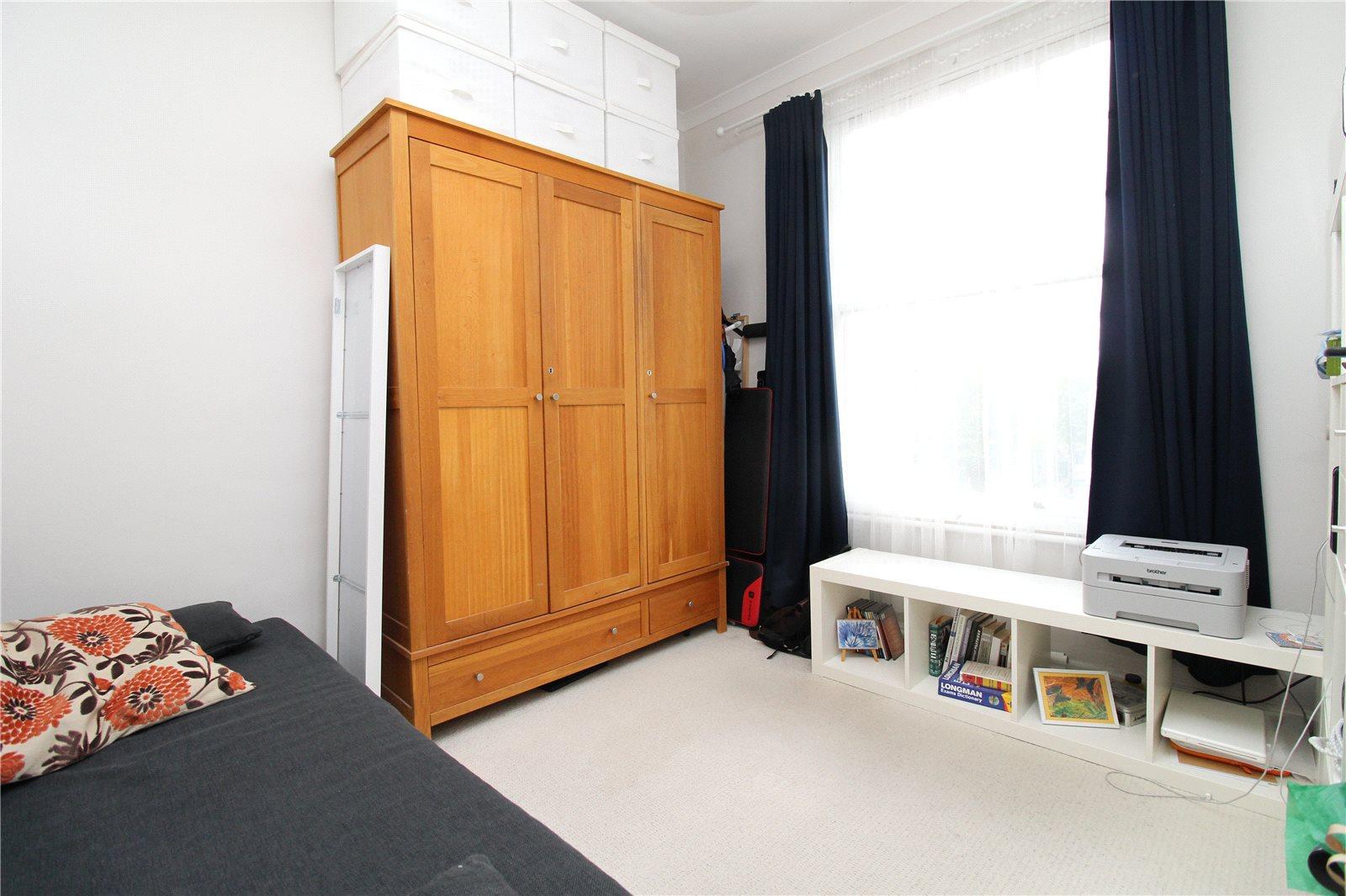 3 bedroom Apartment to rent - Martyn Gerrard