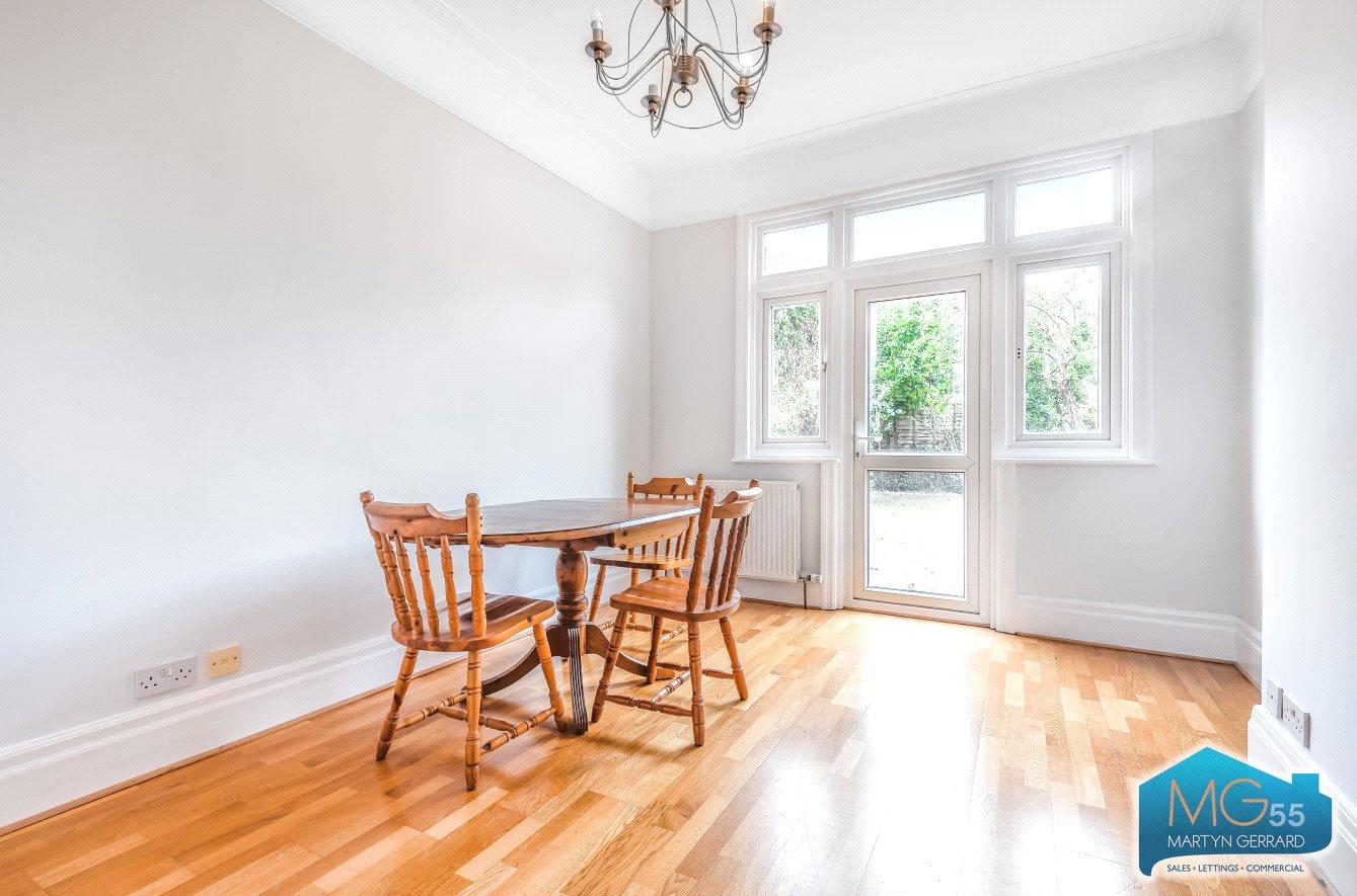 3 bedroom End of Terrace House to rent - Martyn Gerrard