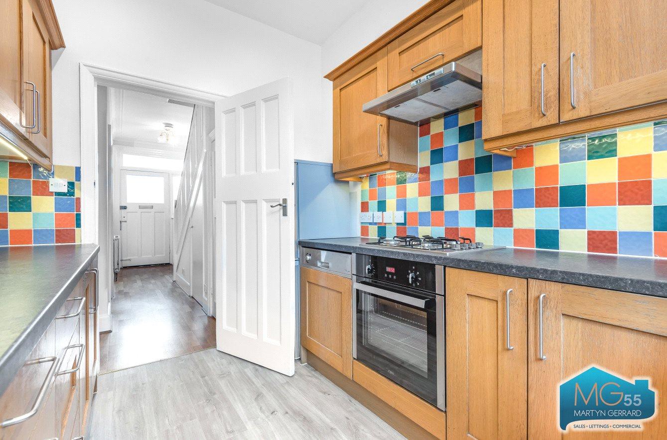 3 bedroom End of Terrace House to rent - Martyn Gerrard