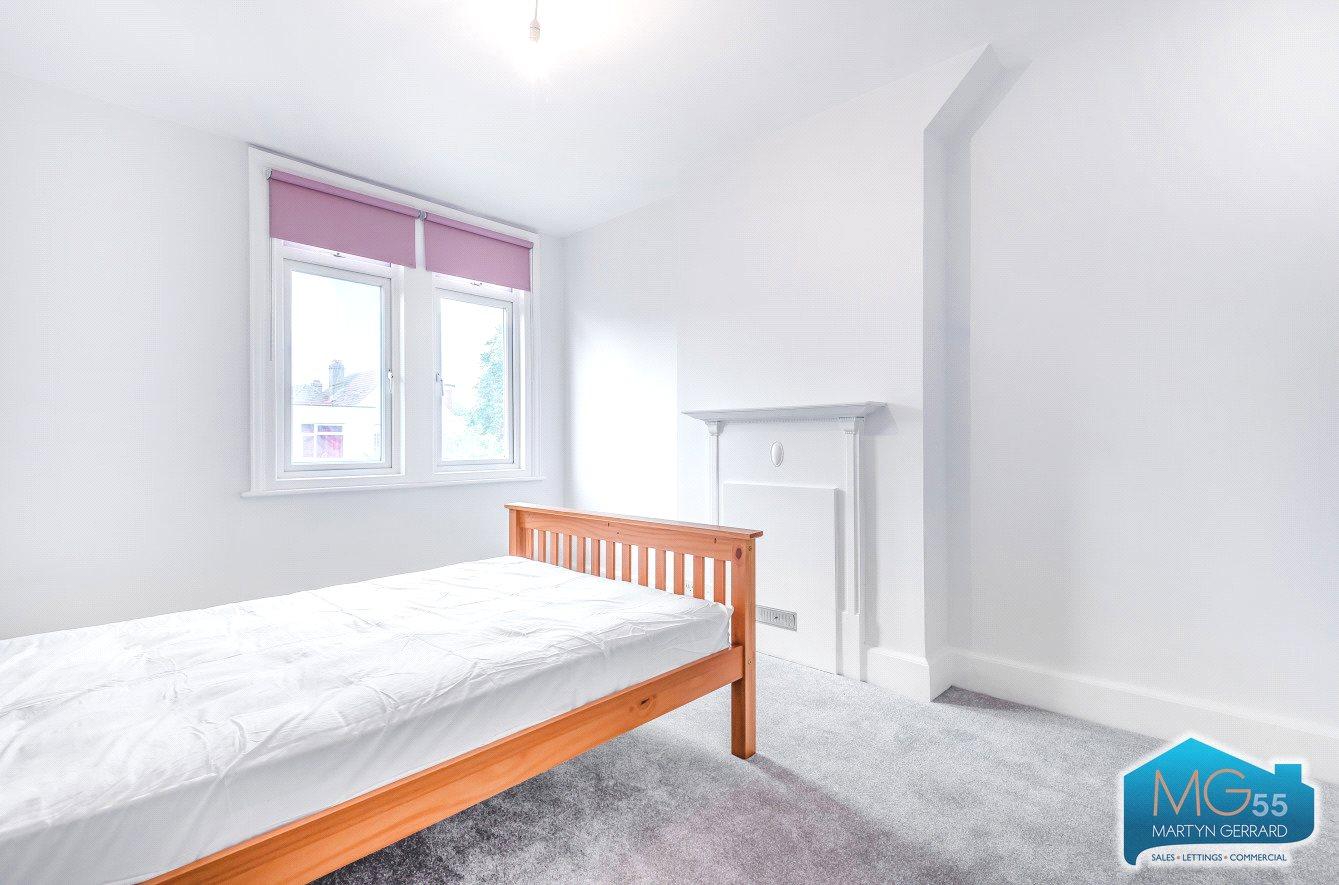 3 bedroom End of Terrace House to rent - Martyn Gerrard