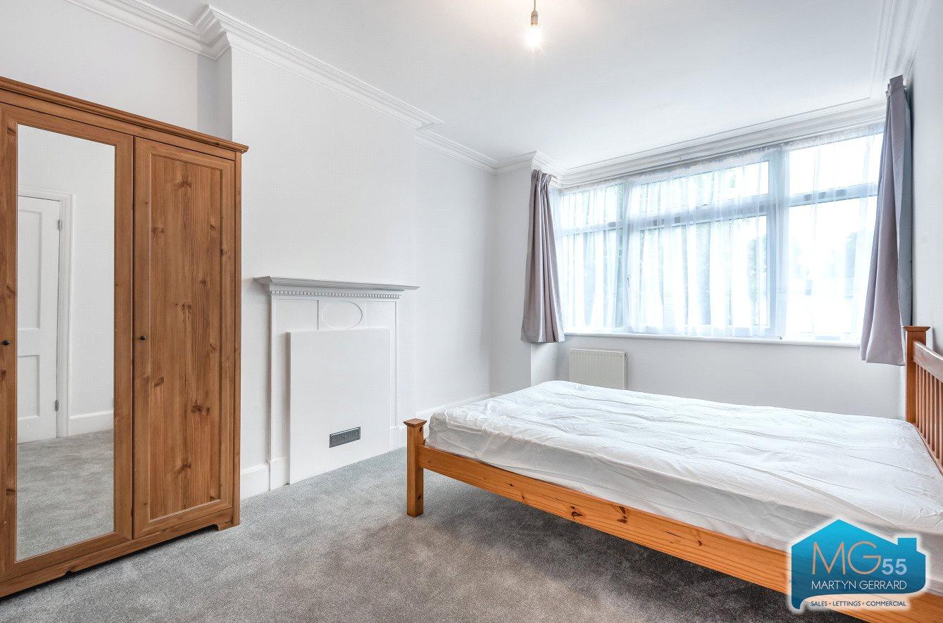 3 bedroom End of Terrace House to rent - Martyn Gerrard