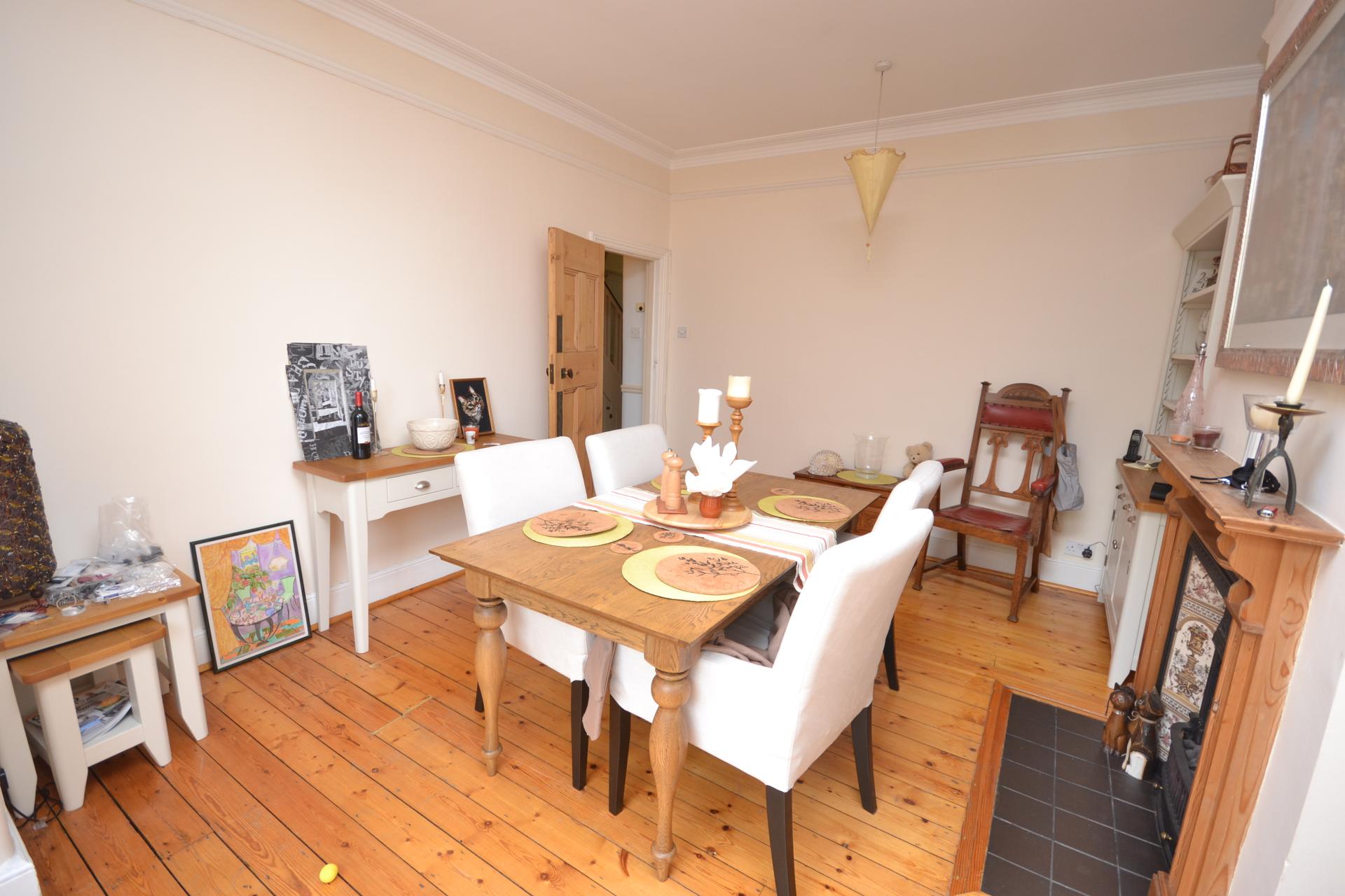 4 bedroom Terraced House to rent - Martyn Gerrard