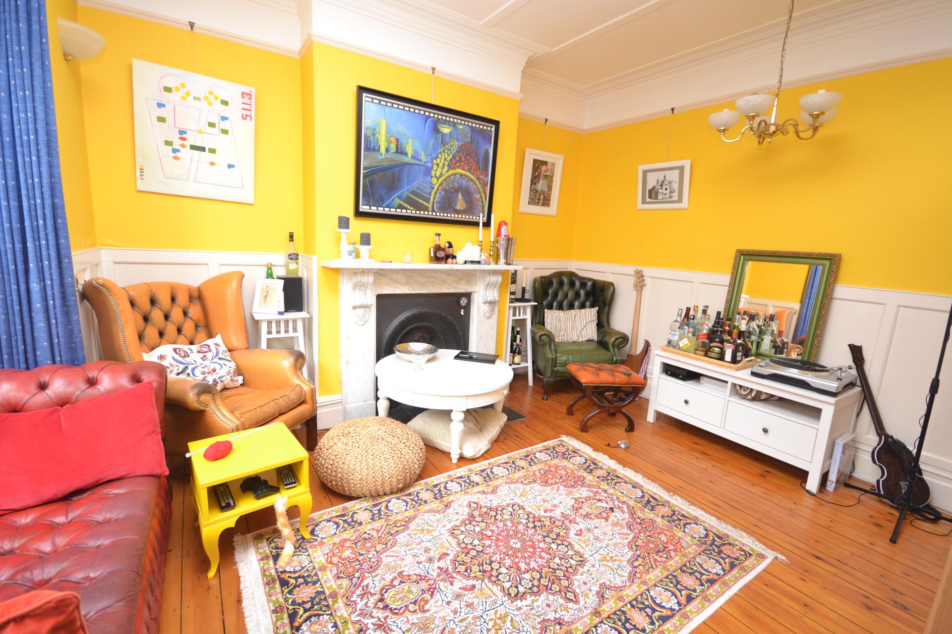 4 bedroom Terraced House to rent + ' - Martyn Gerrard