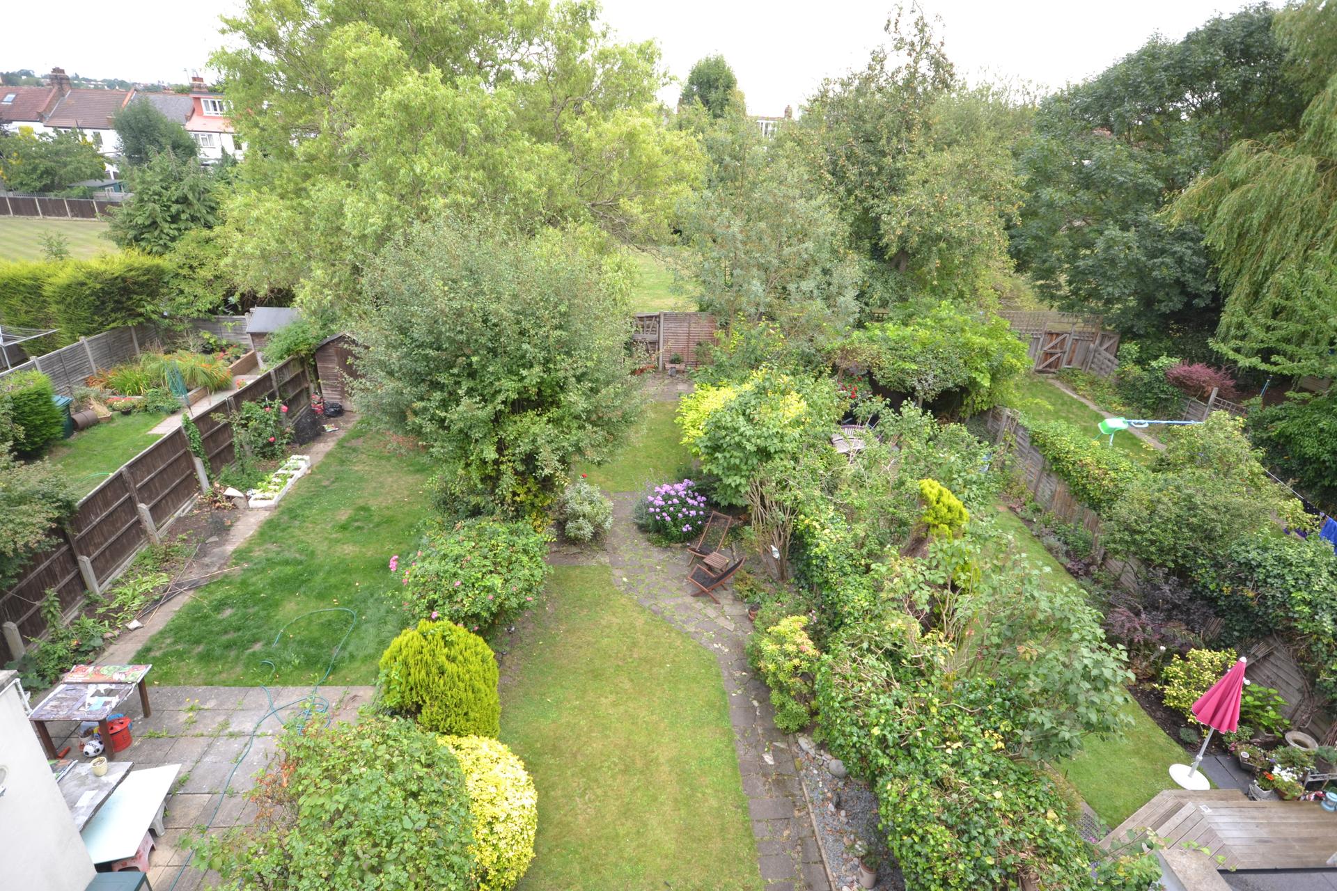 4 bedroom Terraced House to rent - Martyn Gerrard