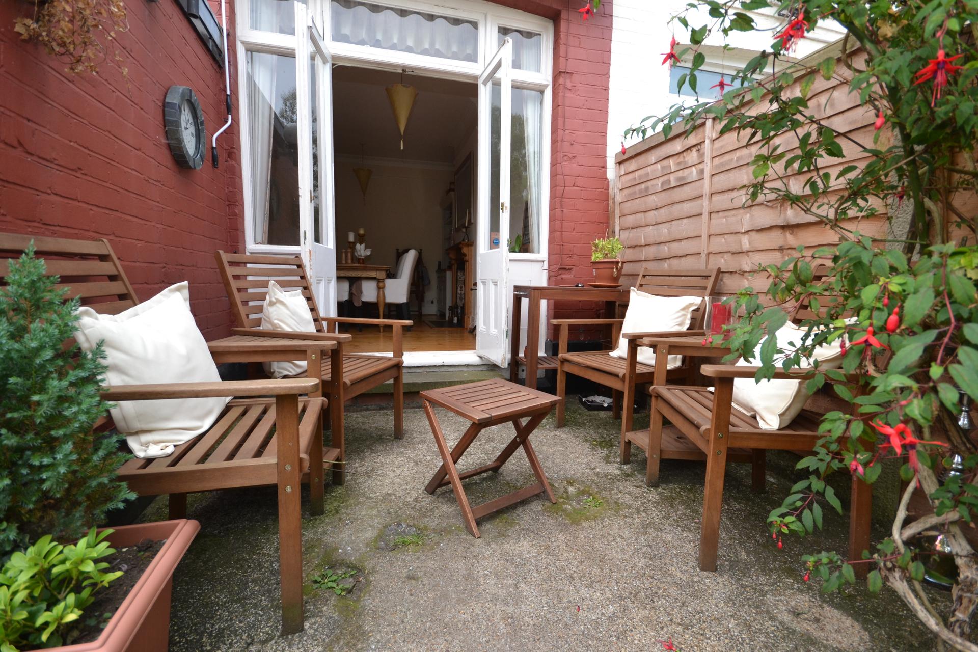 4 bedroom Terraced House to rent - Martyn Gerrard