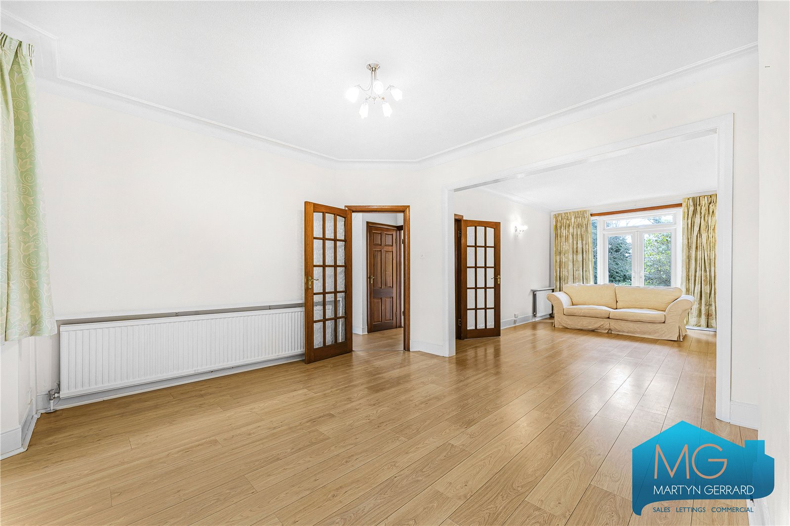 Finchley Way, Finchley Central, London, N3+  - Martyn Gerrard